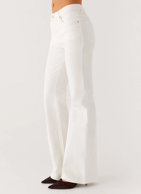 Anti Slip Belt Loops Subtle design Aldo Bootleg Jeans - White