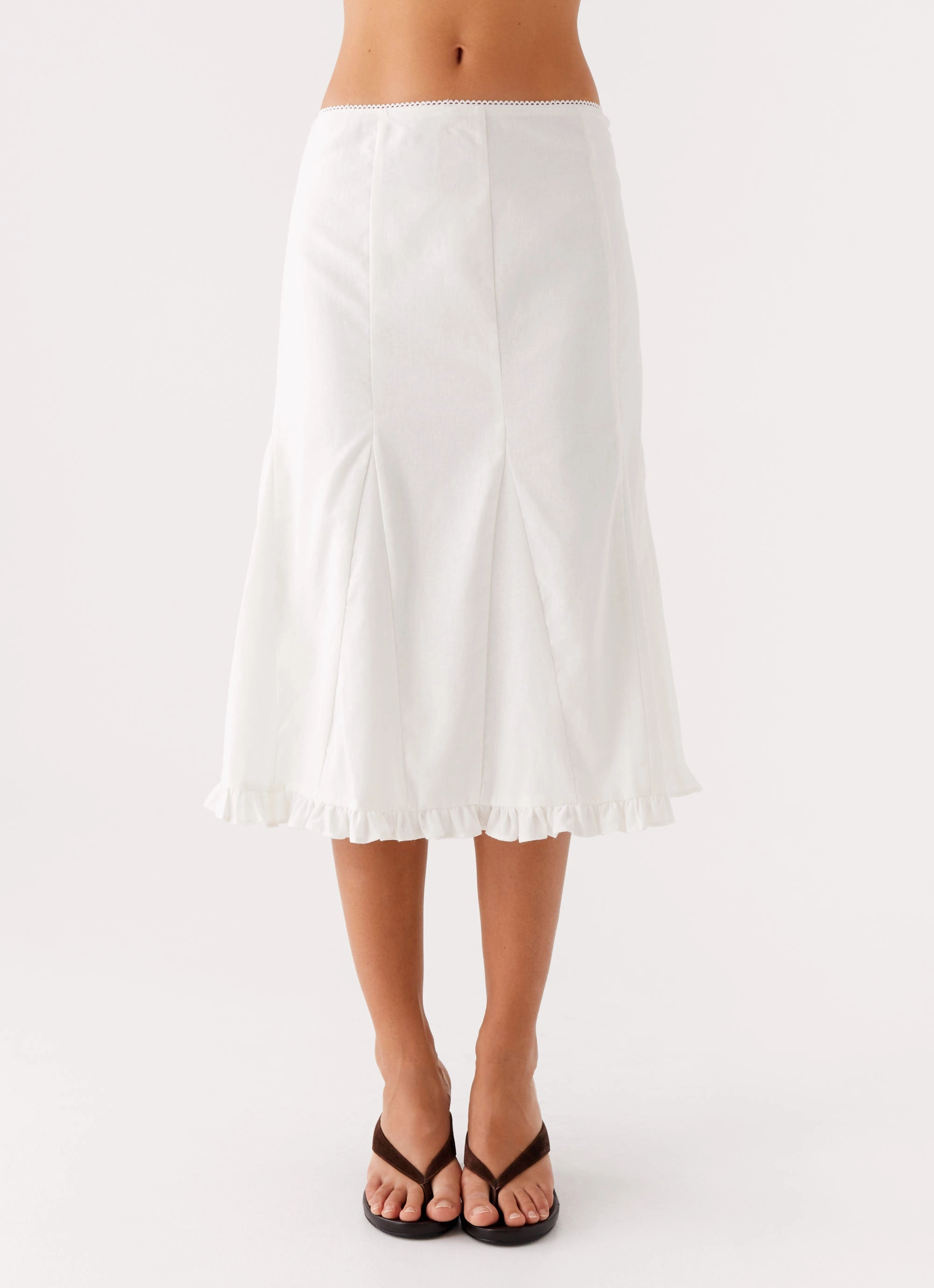 Alec Midi Skirt - White Outfit Moodboard Daily Favorite