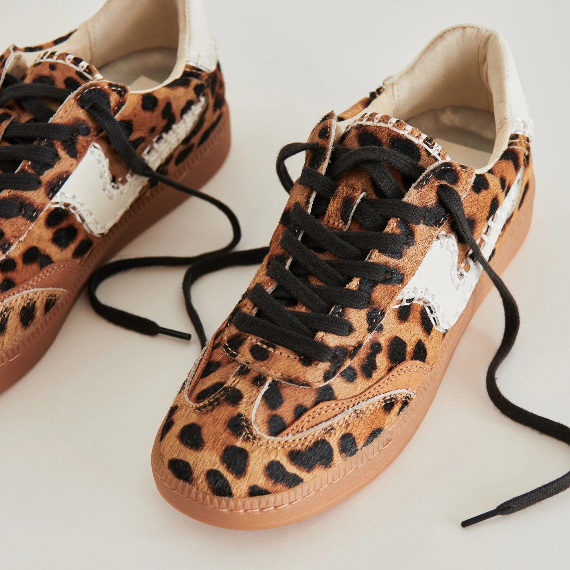 Outdoor shoes slim fit NOTICE STITCH SNEAKERS DK LEOPARD CALF HAIR