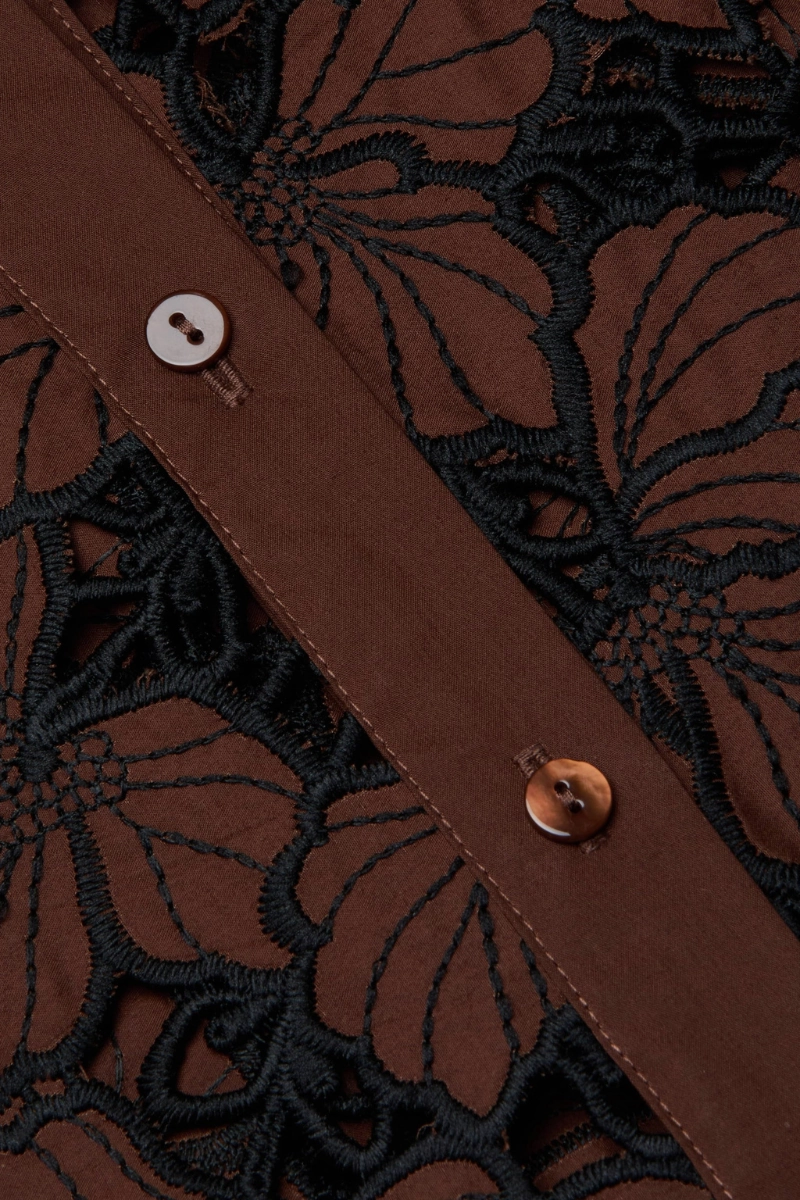 Seychelle Cropped Eyelet Blouse Warm Weather Wear Tuckable Hem