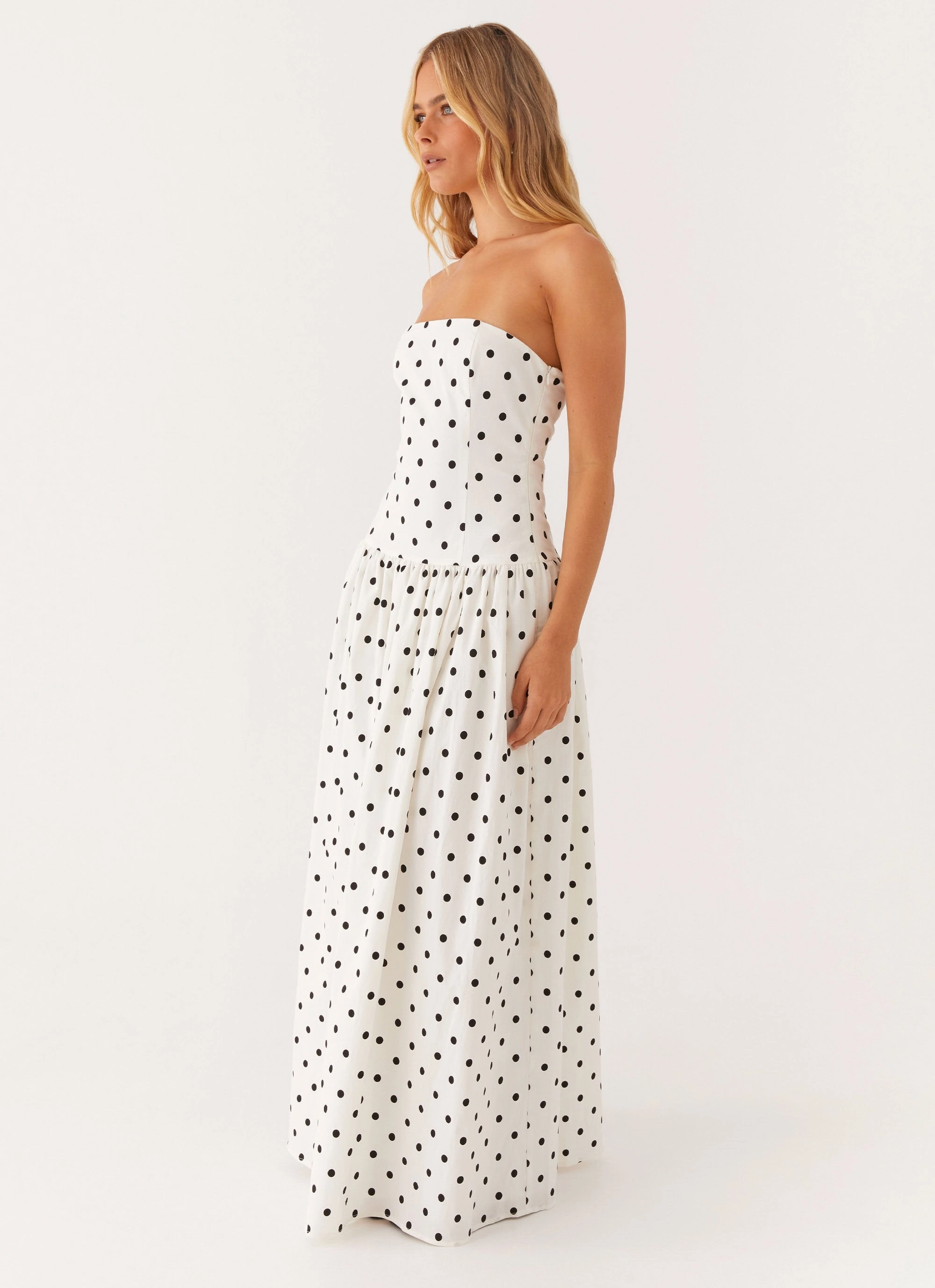 Andorra Maxi Dress - White Polkadot Mood Glow