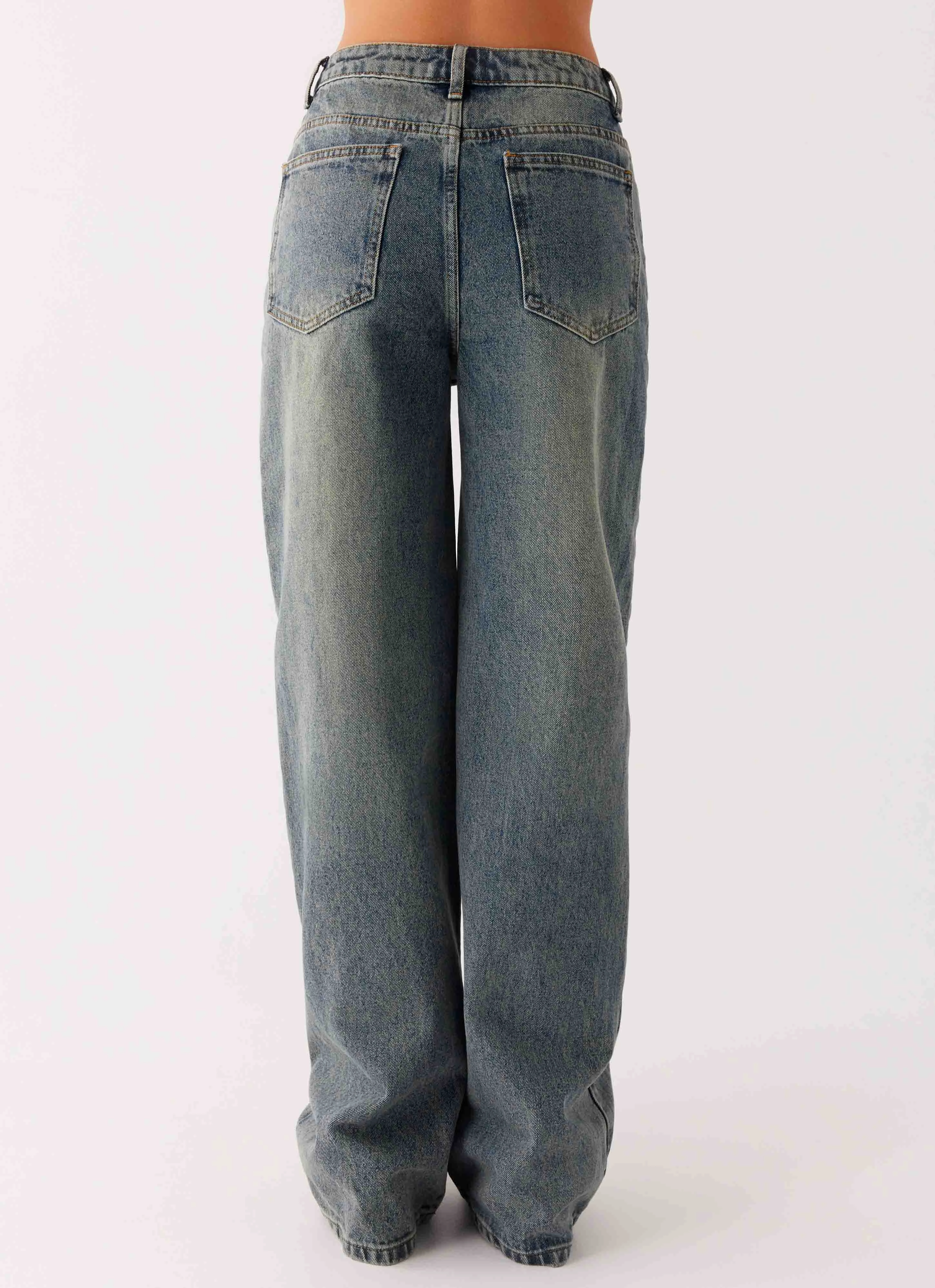Back Again Straight Leg Denim Jeans - Dirty Wash Neutral Base