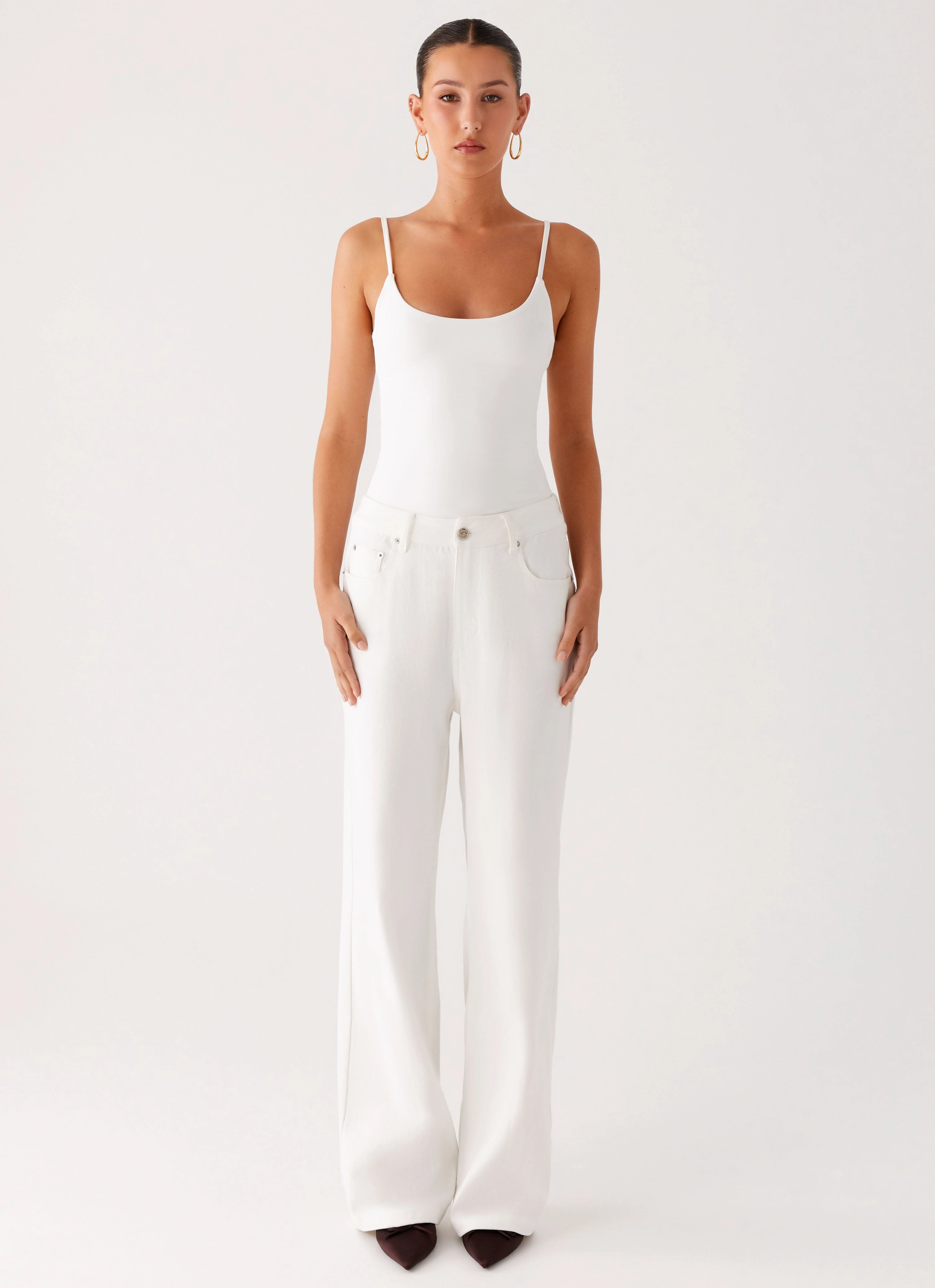 Contemporary Style Chic Fit Back Again Straight Leg Denim Jeans - White