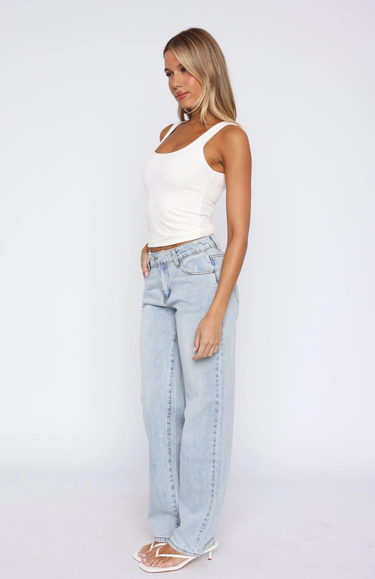 Bethany Mid Rise Straight Leg Jeans Light Blue Daily Attire