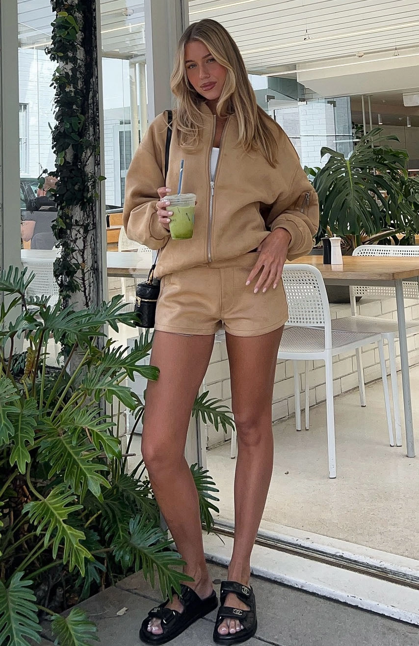 Recycled Polyester Blend Pocket Reinforcement Between Us Faux Suede Shorts Honey