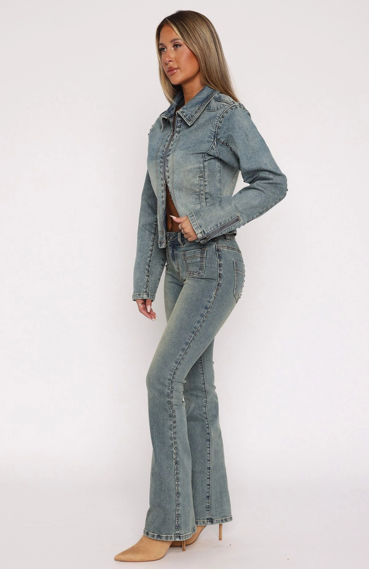 Relaxed Mood Work Meeting Relaxed Style Blake Low Rise Studded Flare Jeans Brown Blue