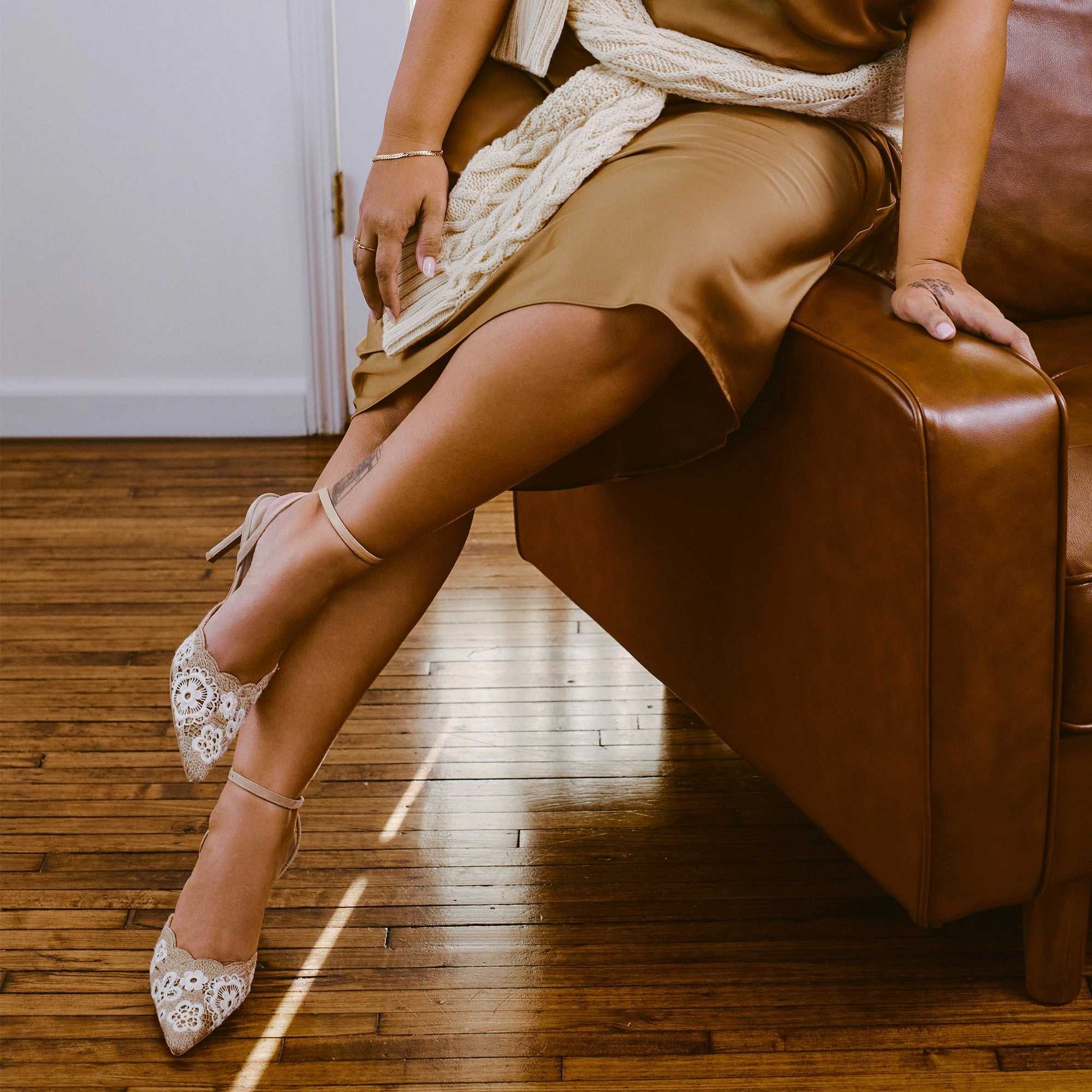 Event Proof KENEDY HEELS TAUPE MULTI CROCHET