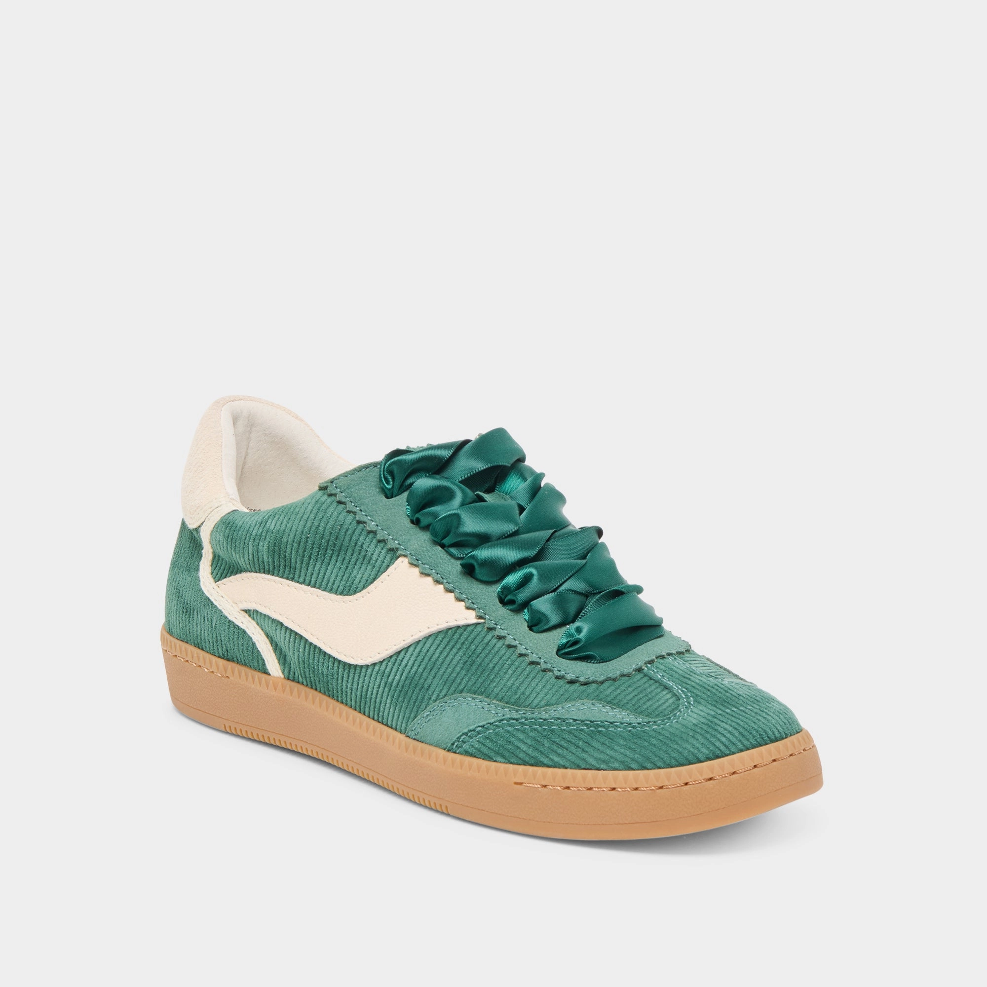 Comfortable Straps Enhanced Lateral Support NOTICE SNEAKERS PINE CORDUROY