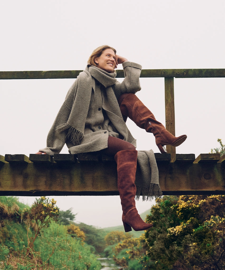 SURY BOOTS DARK SADDLE SUEDE Vintage Vibe