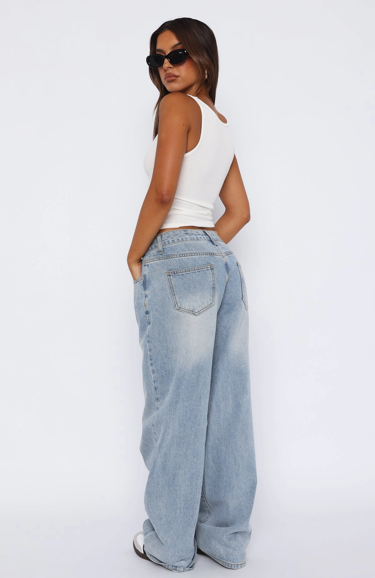 Daytime Look Couple Look Eco Friendly Bring The Style Low Rise Wide Leg Jeans Light Blue Wash
