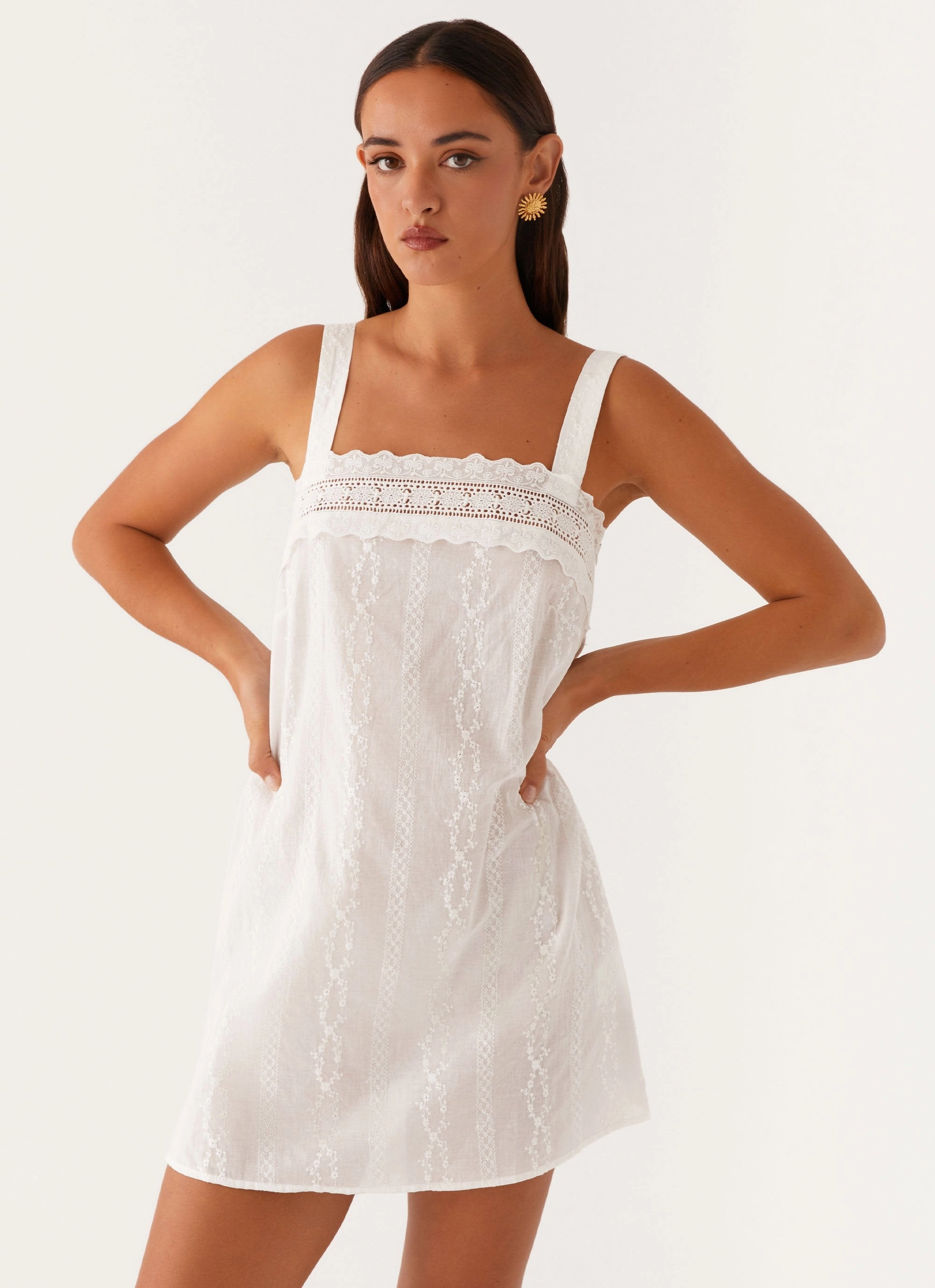 Calla Broderie Mini Dress - White Flowy Texture All-Season Comfort