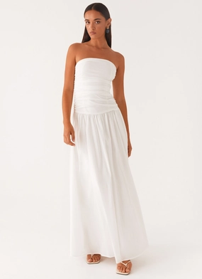 Carmel Maxi Dress - White Fresh Aesthetic Inner Feel