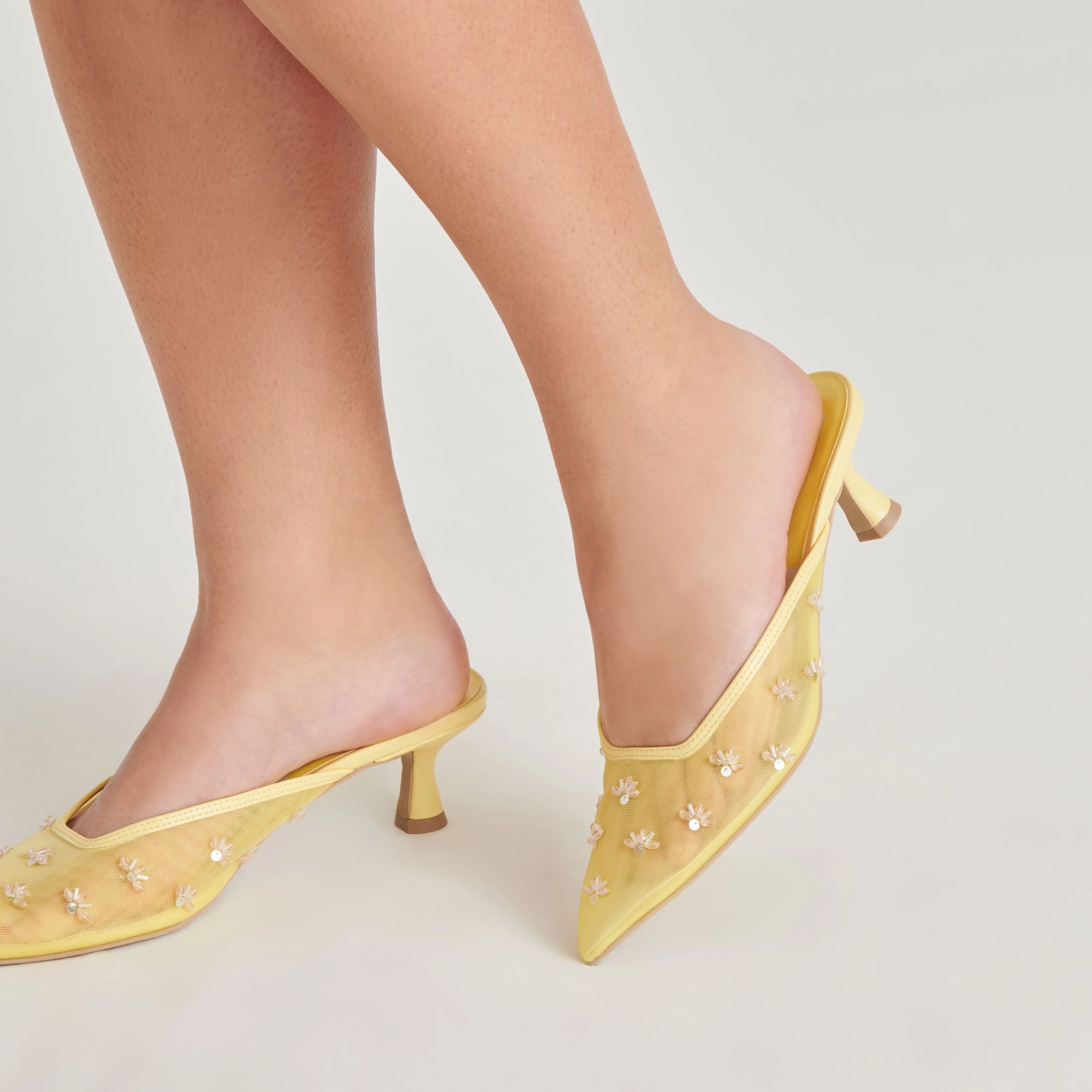 CLARA HEELS LEMON MESH Box Guard