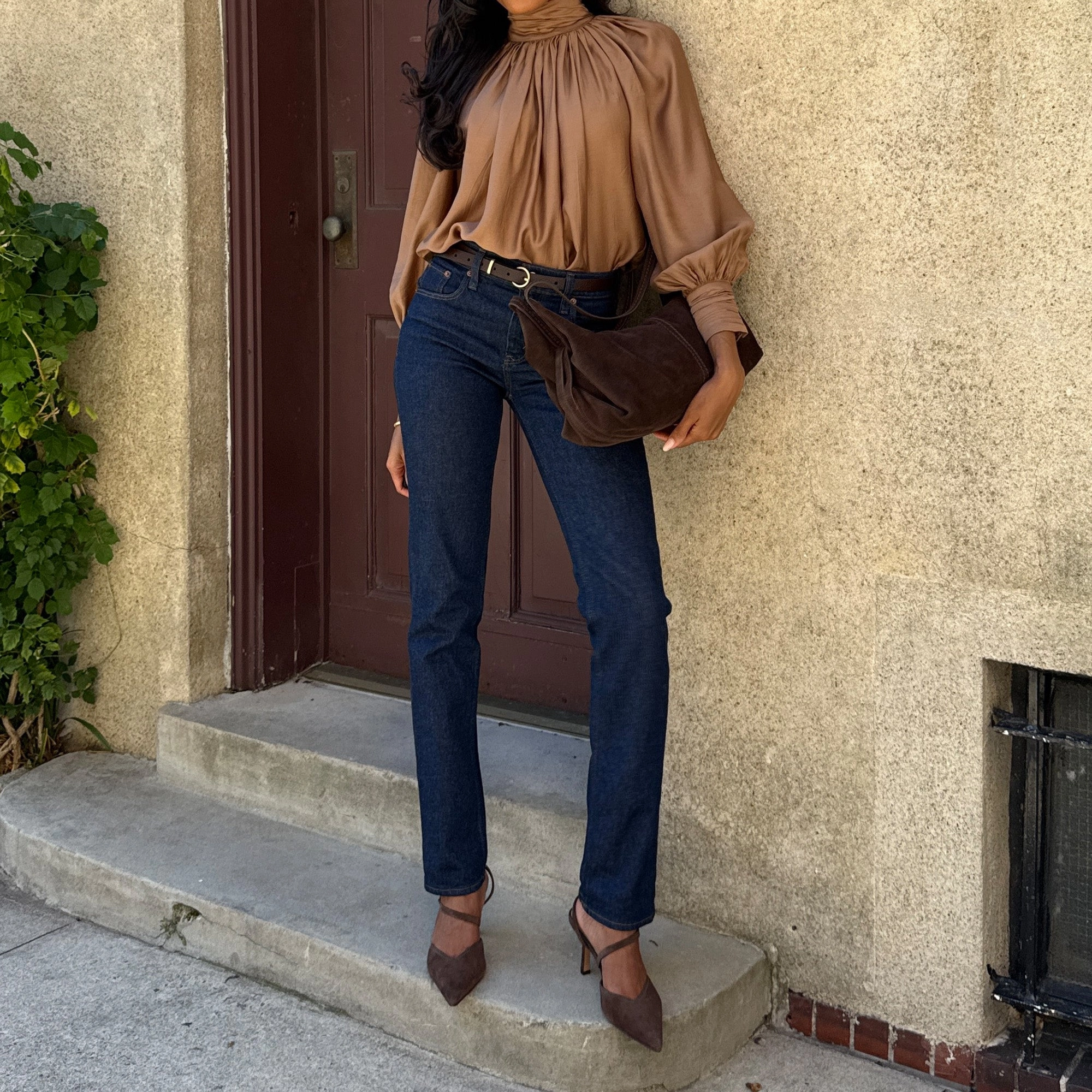 KAMRA HEELS DK BROWN SUEDE Elegant Lines Contemporary Style