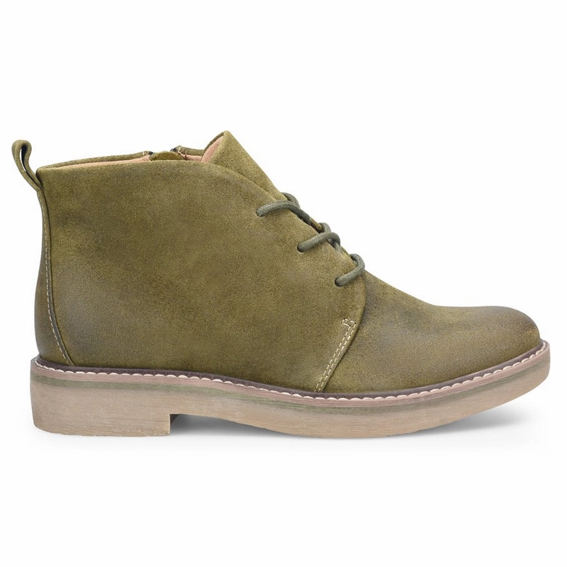 Weekend Adventure Mud Resistant Rainy Days Comfortiva Rebeca Chukka Boot in Citron Green - Women's