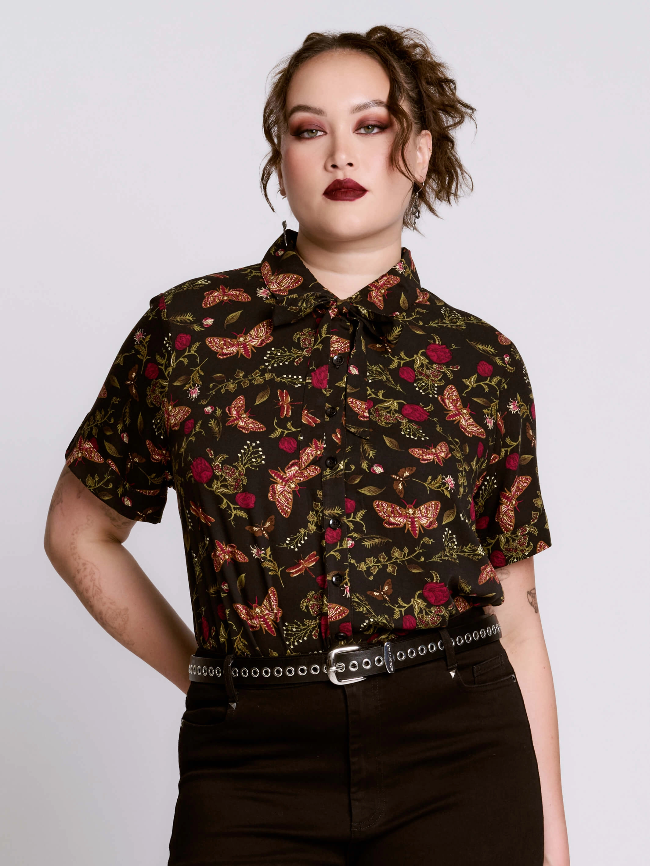 quick-drying Moth to the Flame Dark Academia Shirt