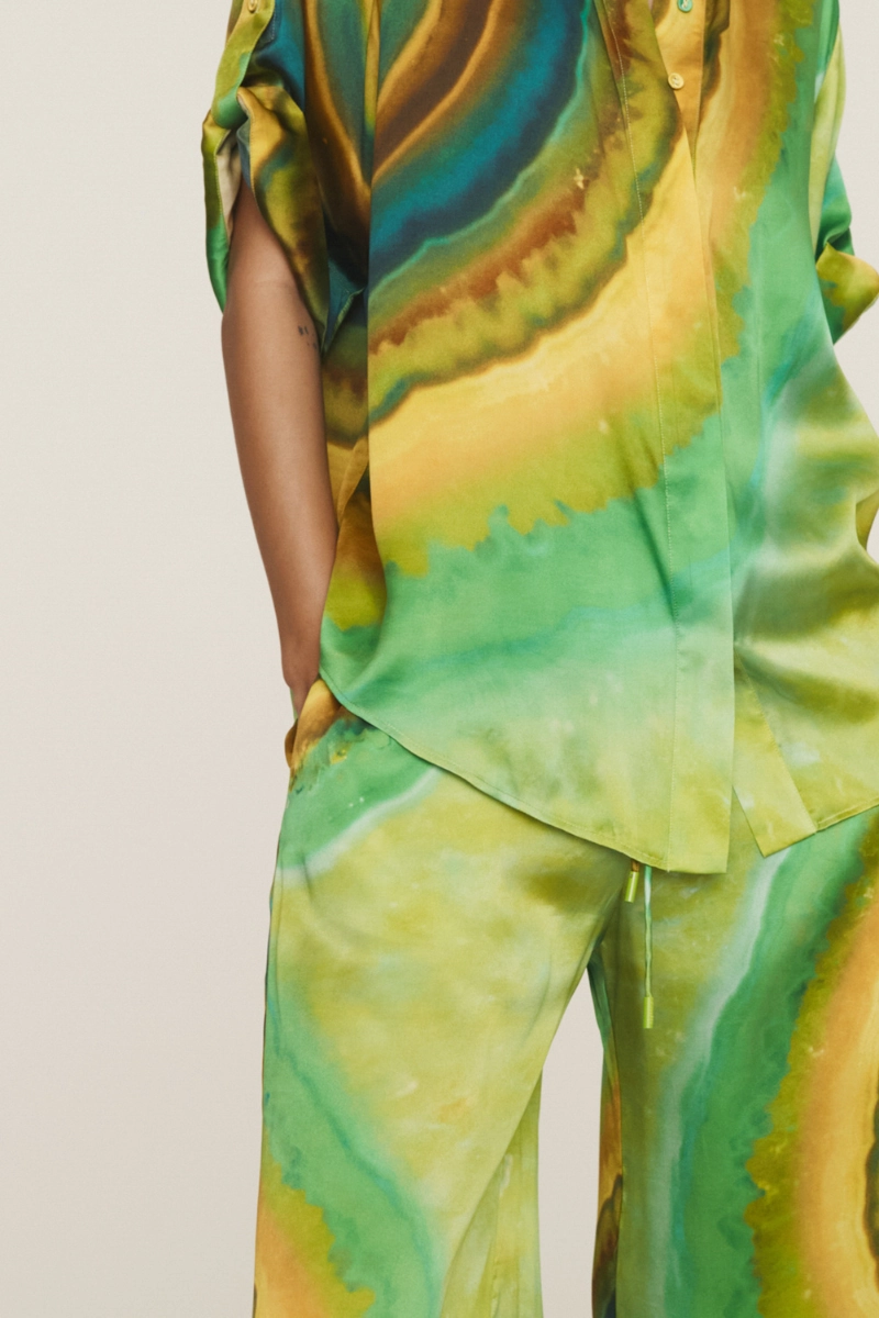 Iris Silk Shirt Fitted Shape