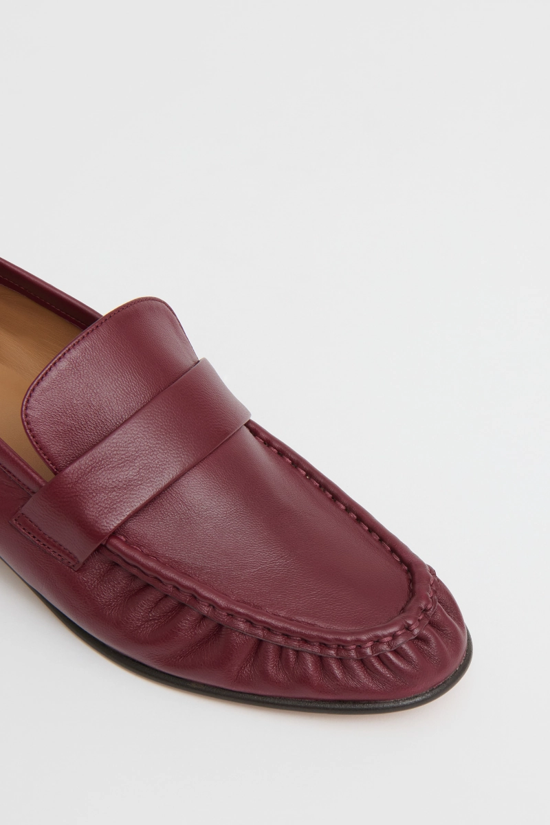 Elegant Look Ruched Loafer