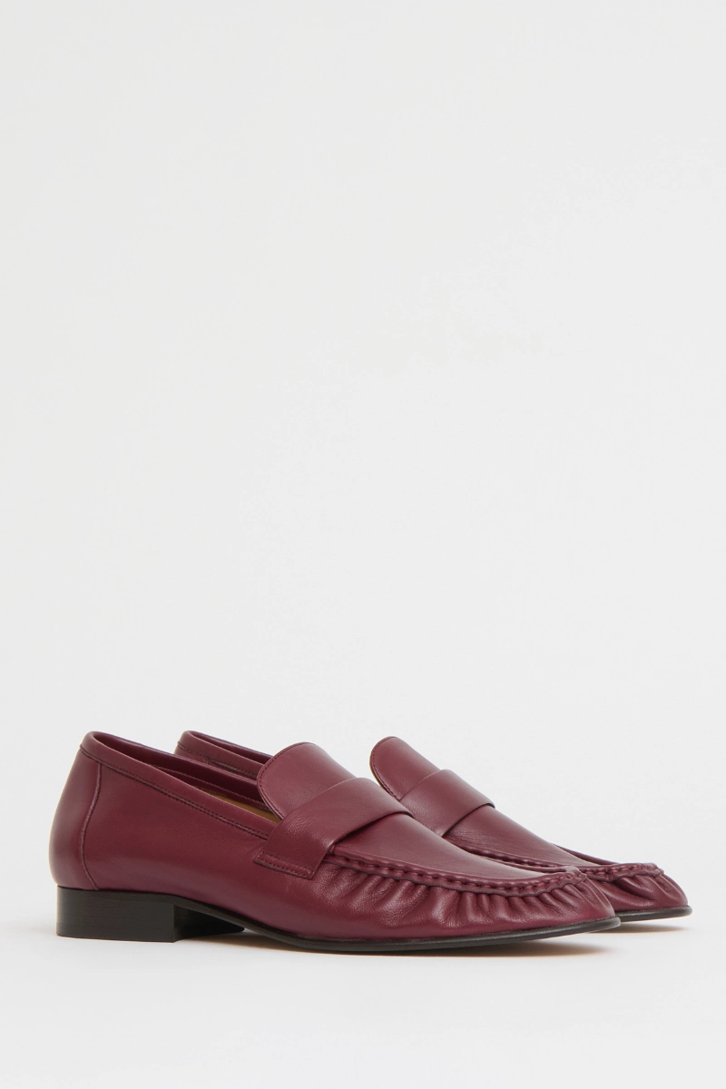 Ruched Loafer Mid Top Effortless Walking Shoes