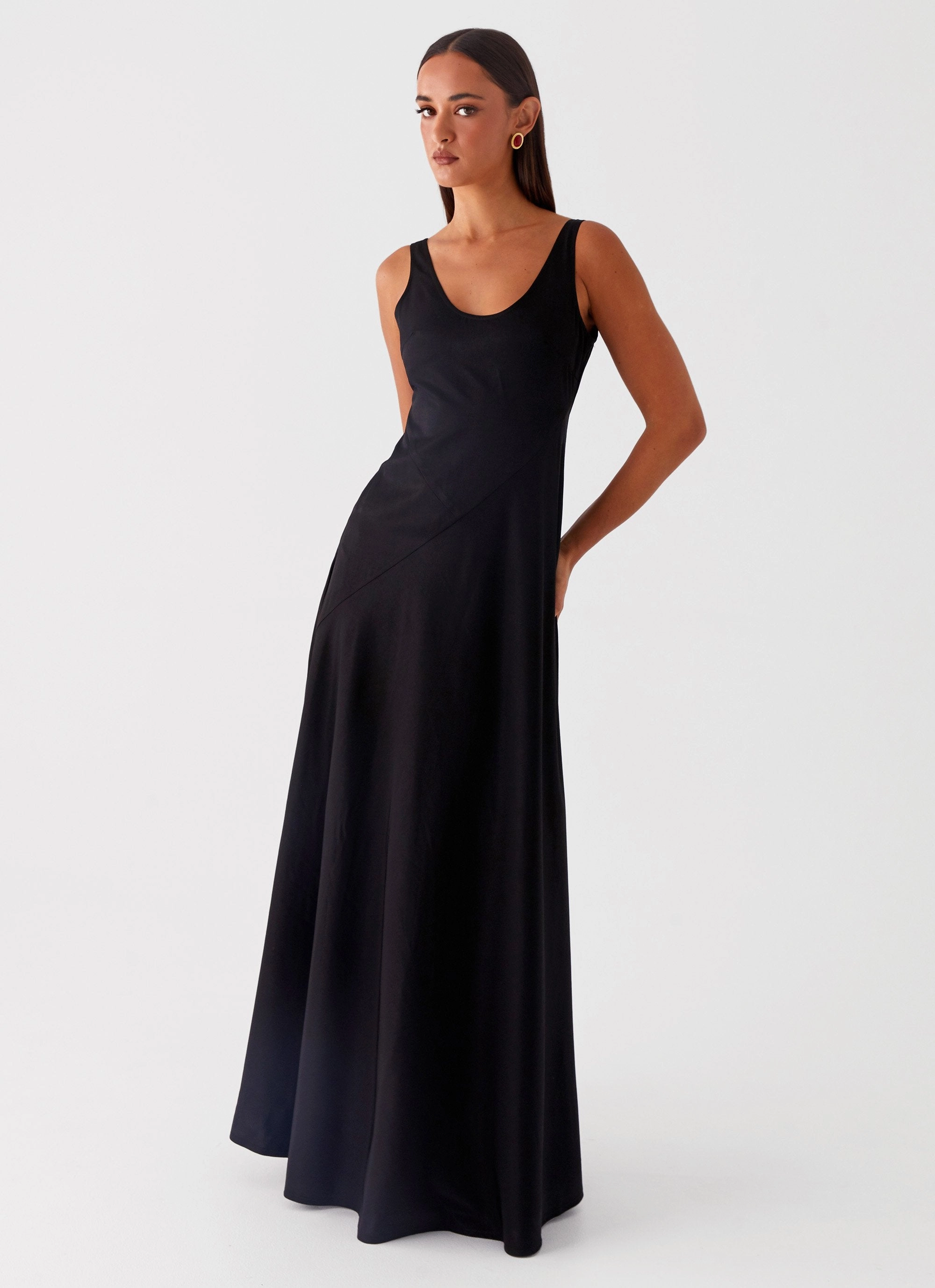 Cosma Maxi Dress - Black Chic and Flattering