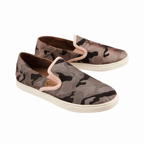 Women's Pehuea Pa'I - Soft Pink/Ke Au Camo (Regular Width) Go Daily Snug Heel Lock System