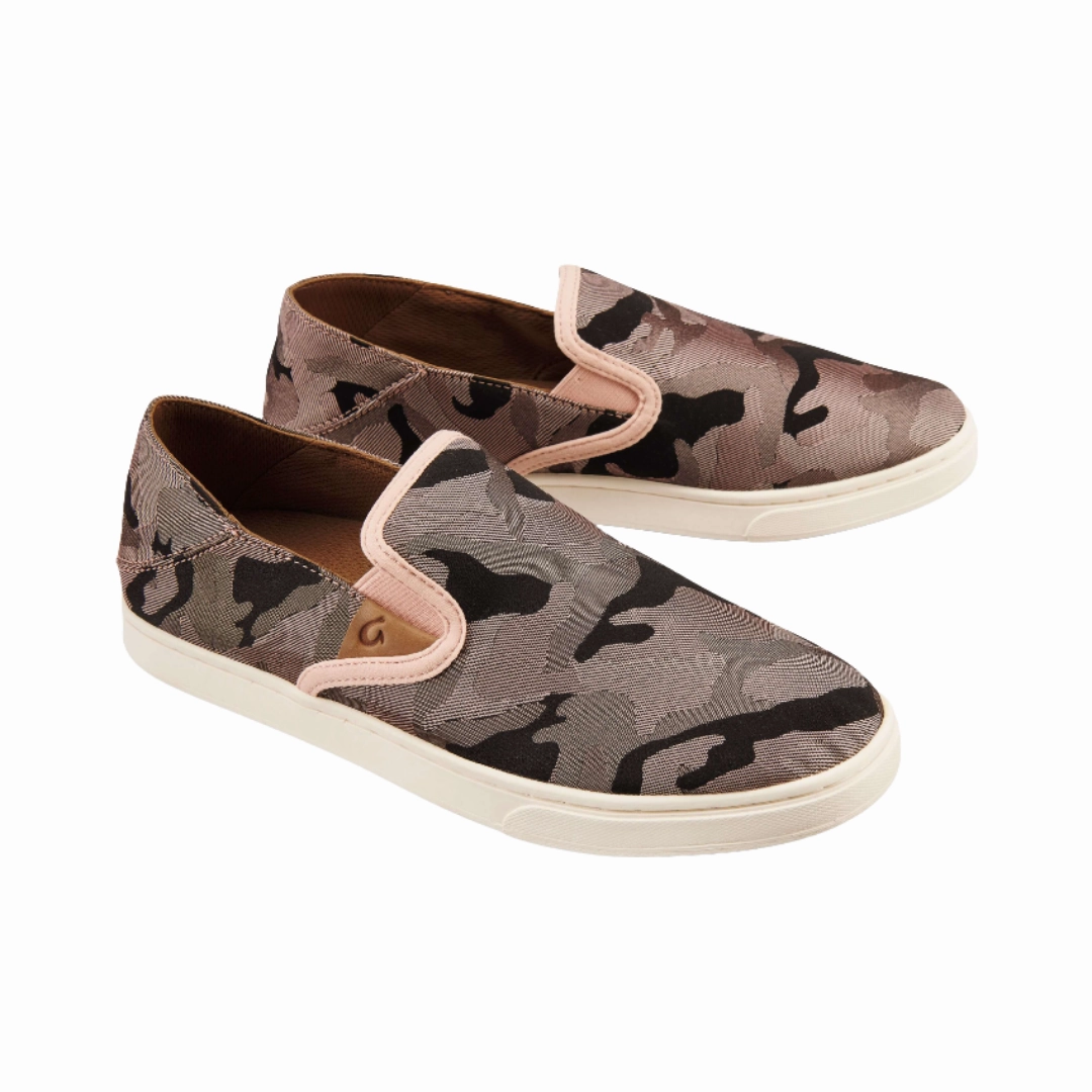 Women's Pehuea Pa'I - Soft Pink/Ke Au Camo (Regular Width) Film Shoot