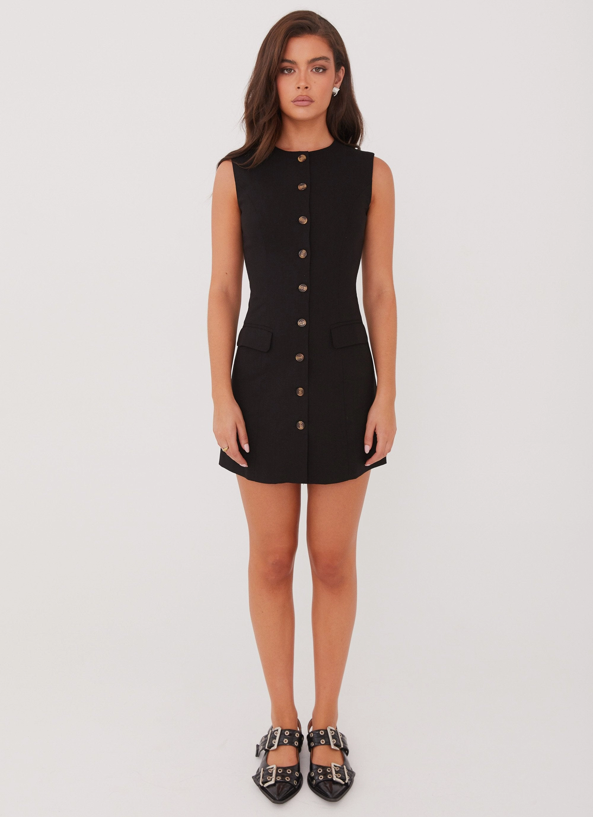 Practical-Style Chic and Elegant Castello Fiore Linen Mini Dress - Black
