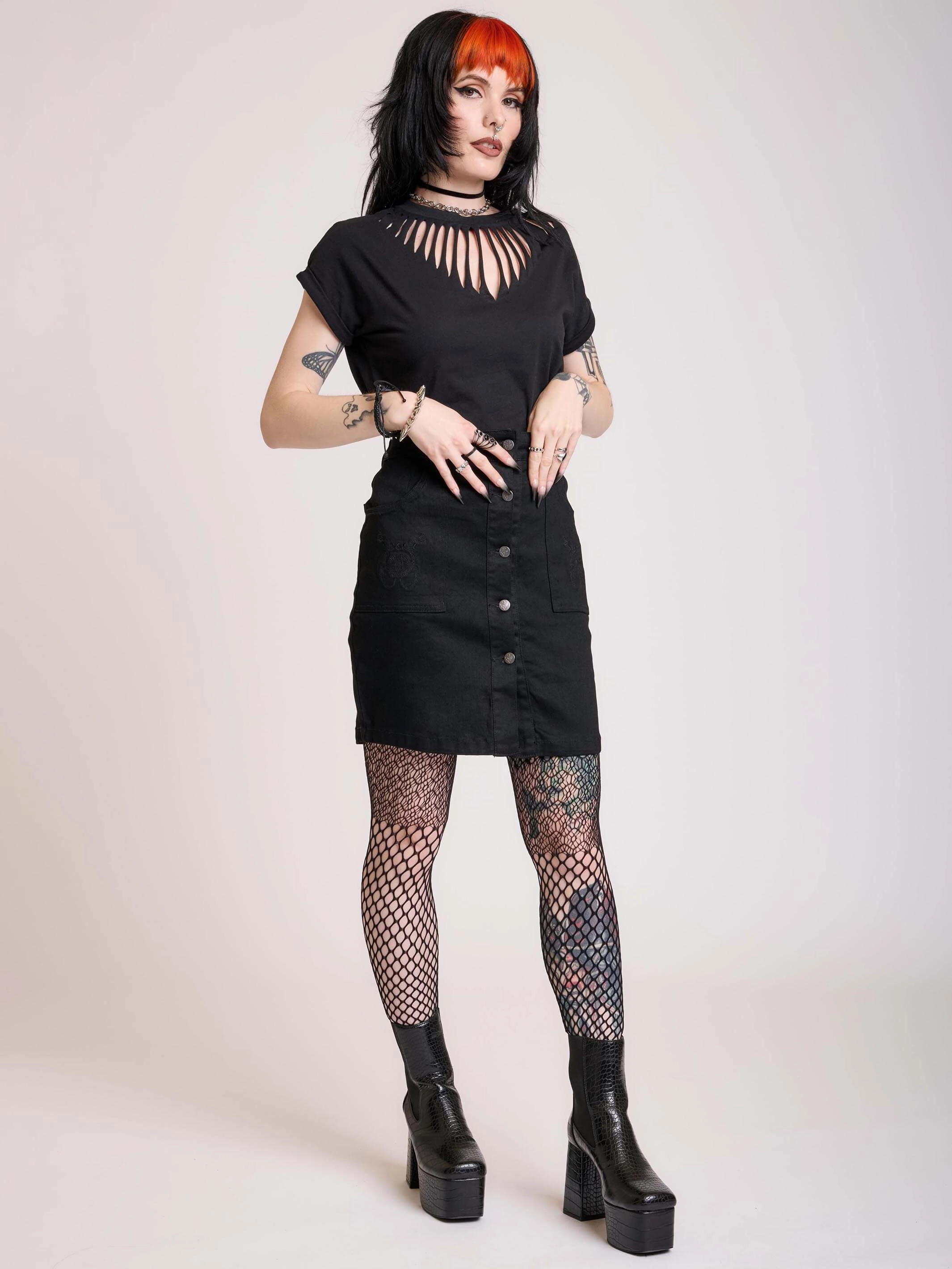 Modern Design Breathable touch Slashed T-shirt