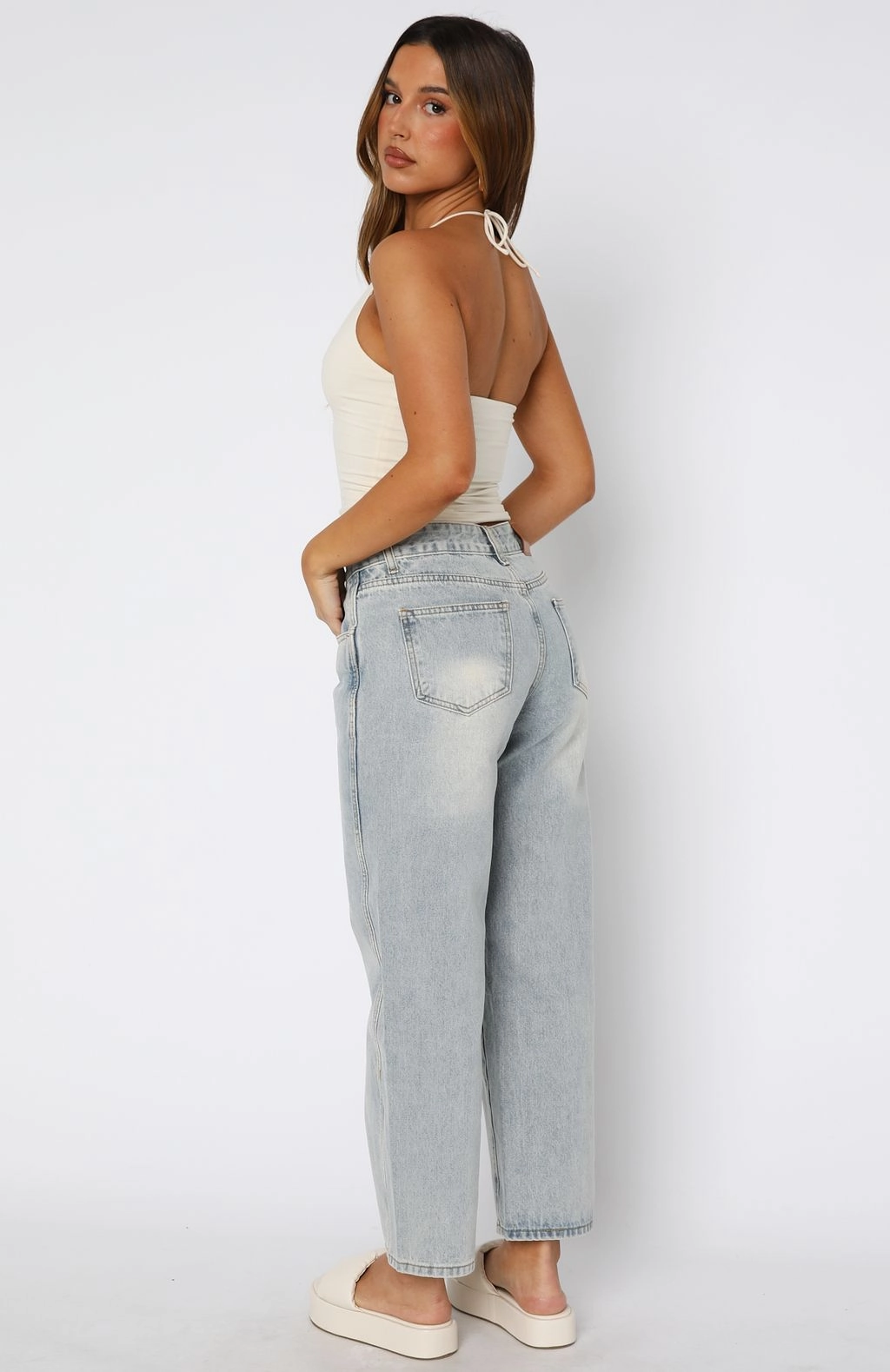 Urban Explorer Evening Stroll Casual Friday Avianna Mid Rise Cropped Straight Leg Jeans Light Blue