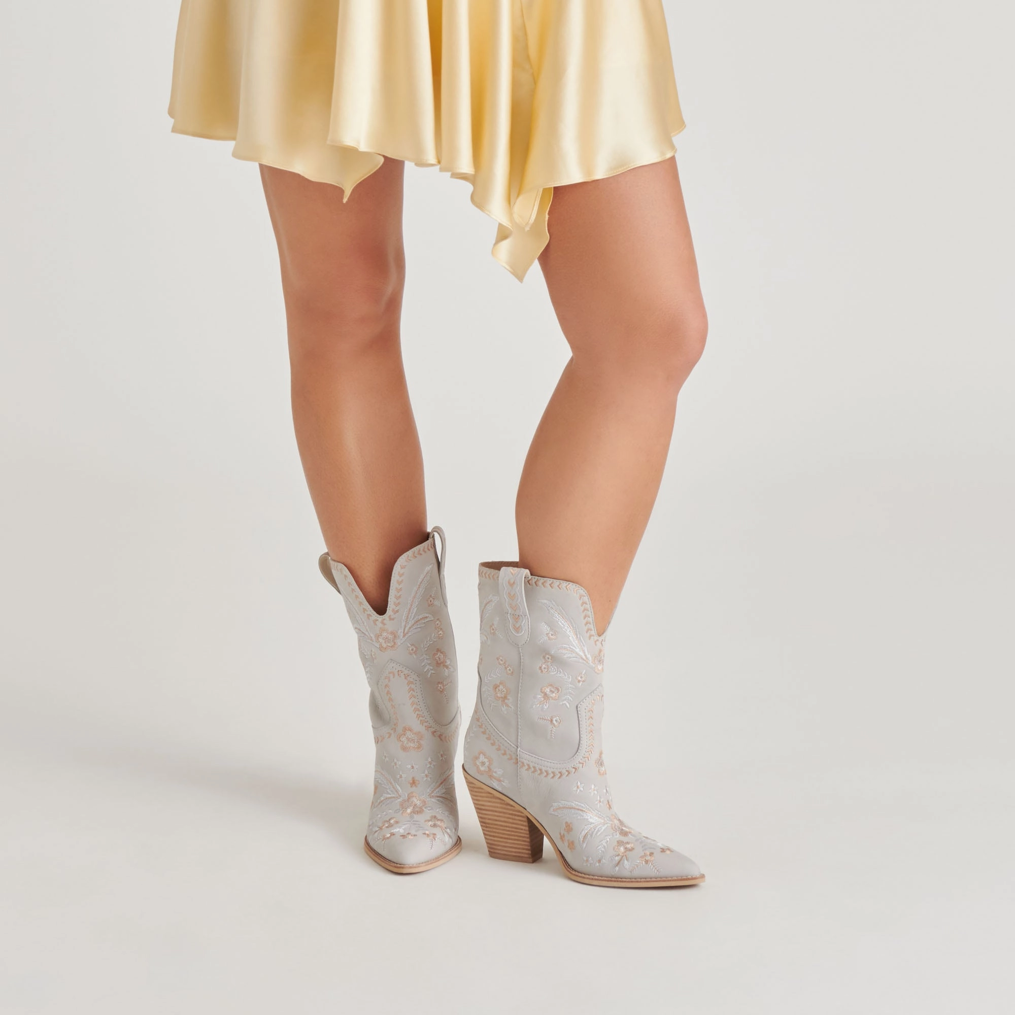 JESSEY FLORAL BOOTS LIGHT BLUE NUBUCK Mud Resistant Functional Minimalist