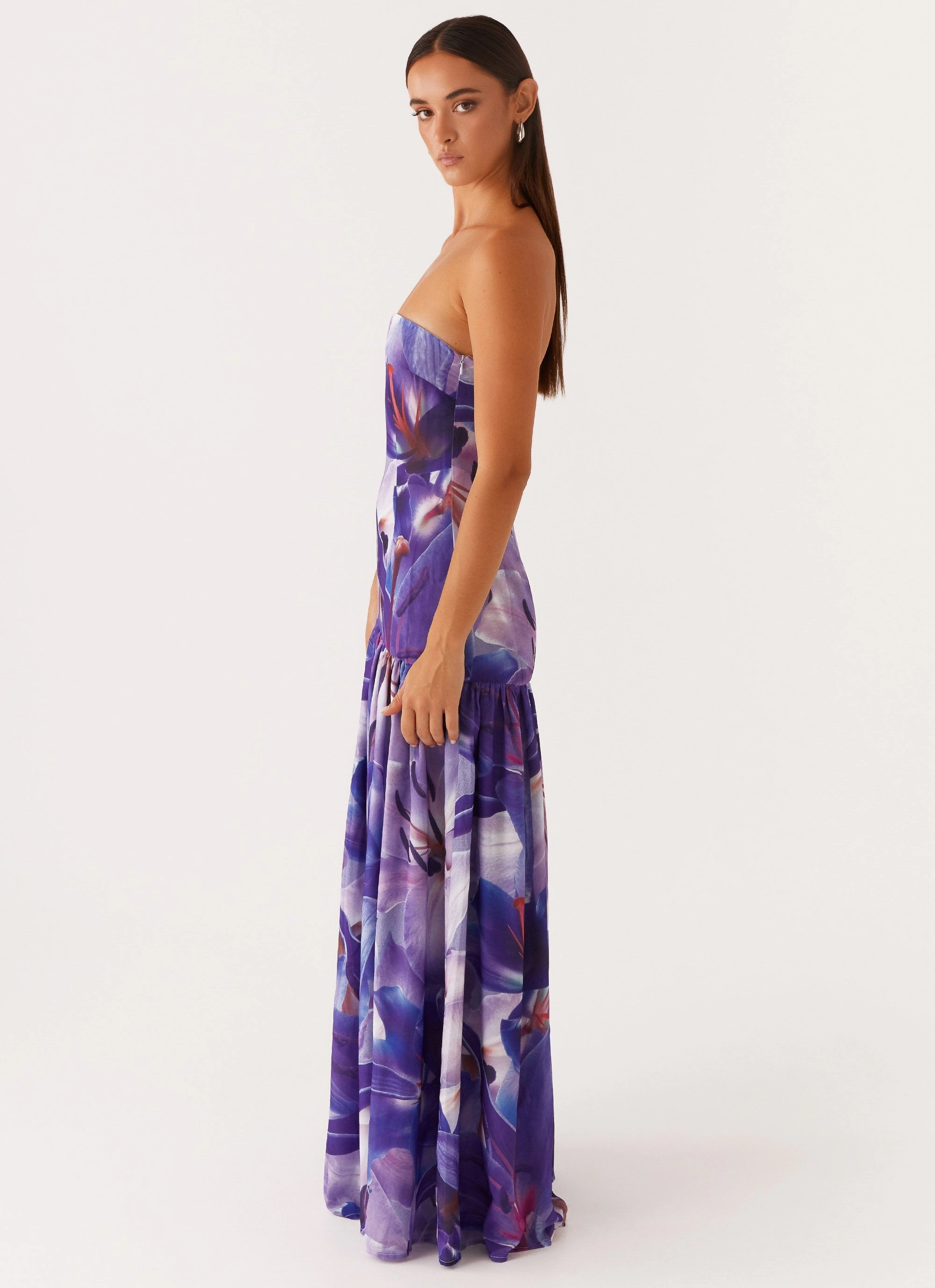 Relaxed Waist Fit Drape Wave Eden Strapless Maxi Dress - Purple White Lilly