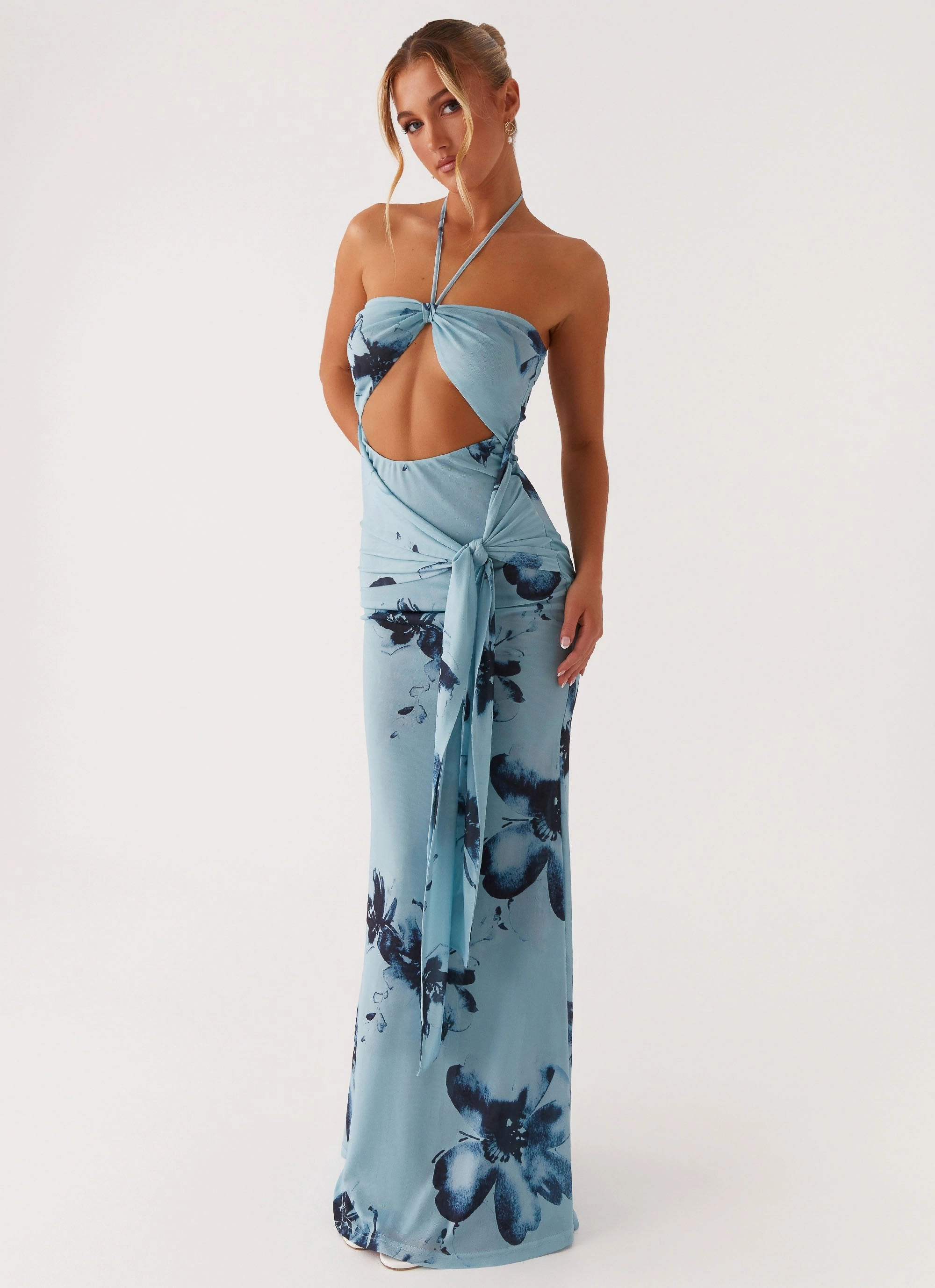 Classic Vibe Antonia Maxi Dress - Black Blue Floral