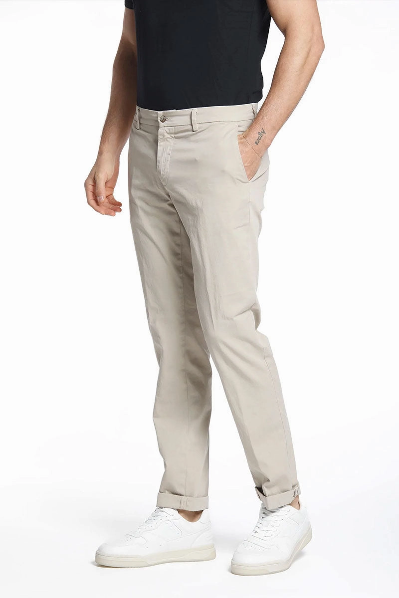 New York Chinos Tapered leg Tailored Fit