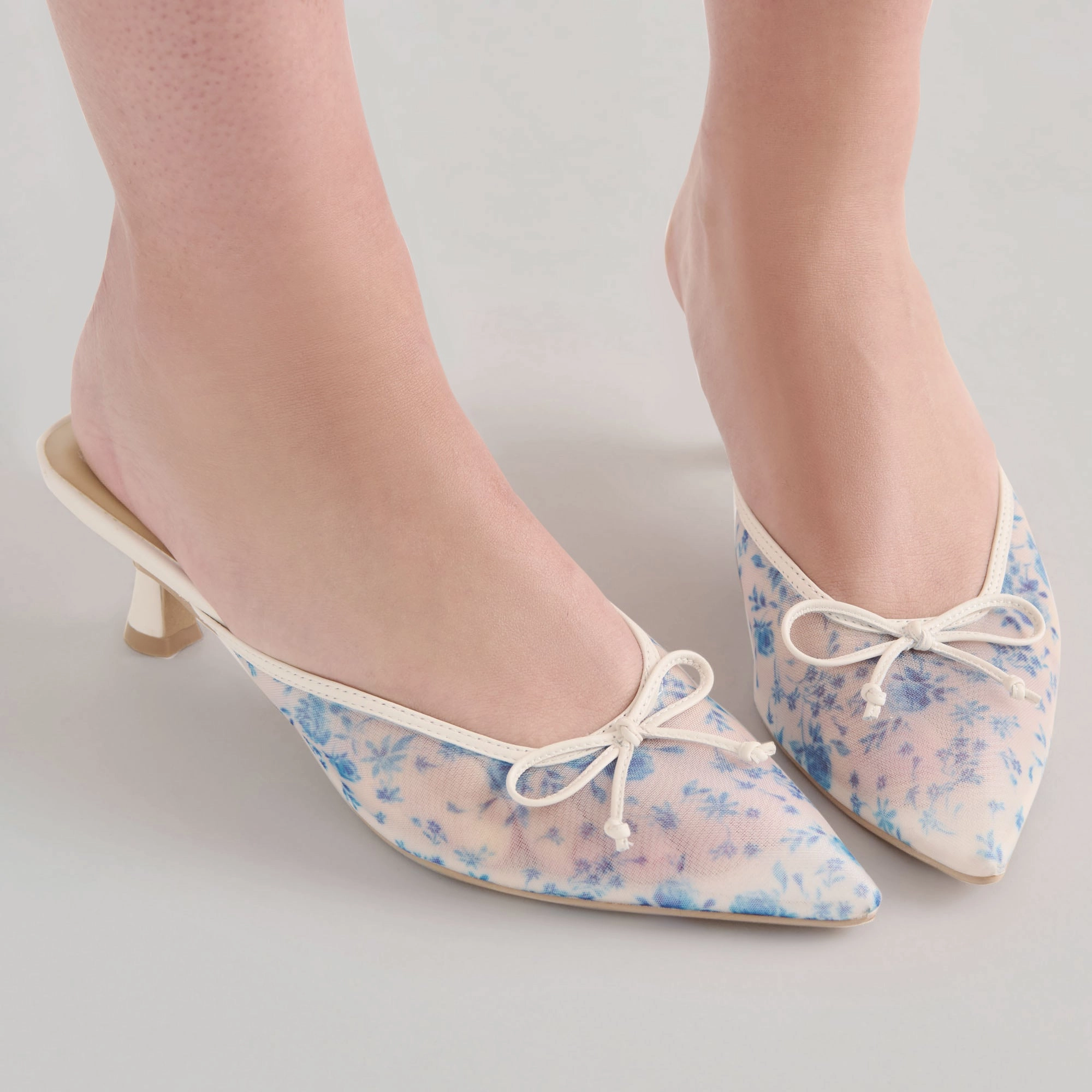 CLEO HEELS BLUE FLORAL MESH Fashionable Boots