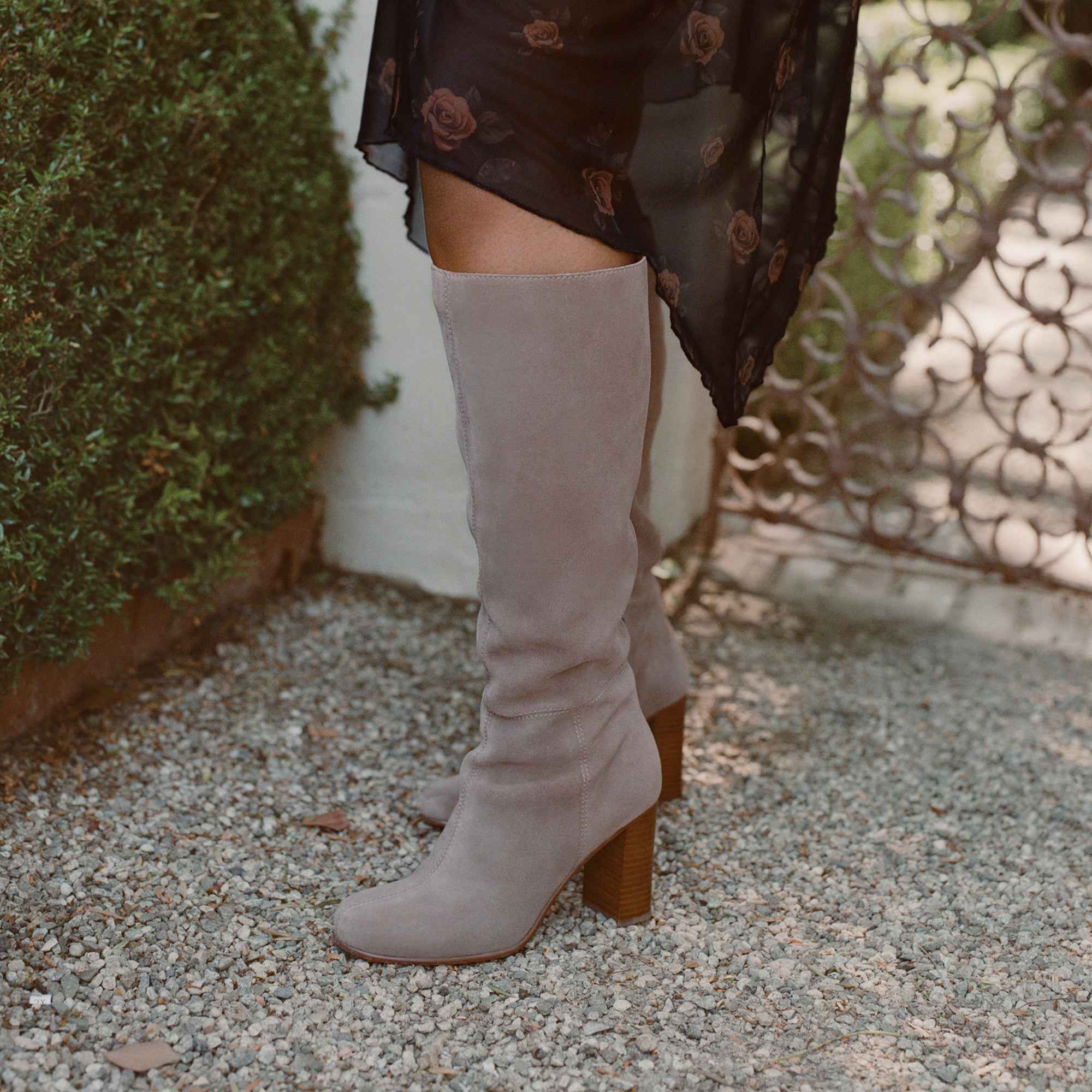 Comfortable Step HUDSIN WIDE CALF BOOTS BARLEY SUEDE