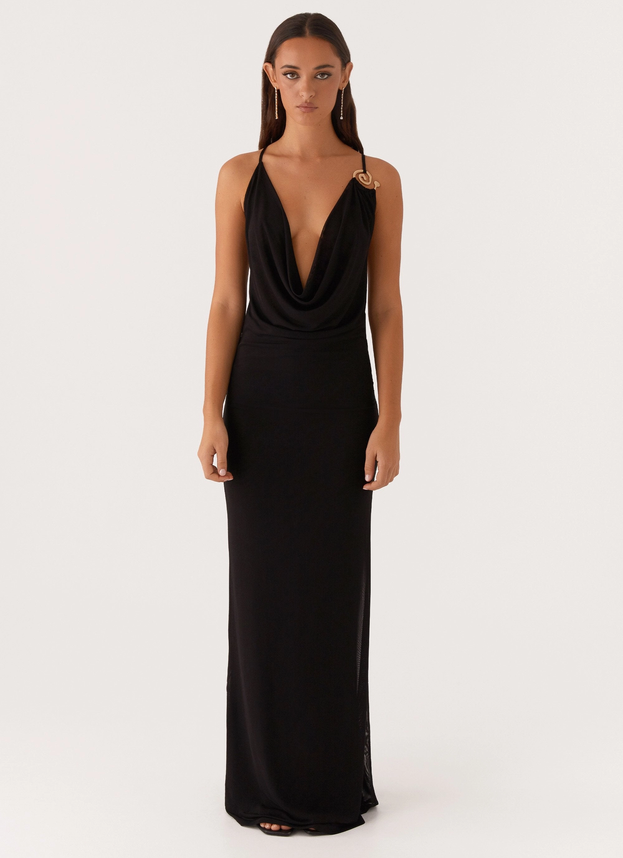 Event Glow Chic Silhouette Game Player Maxi Dress - Black