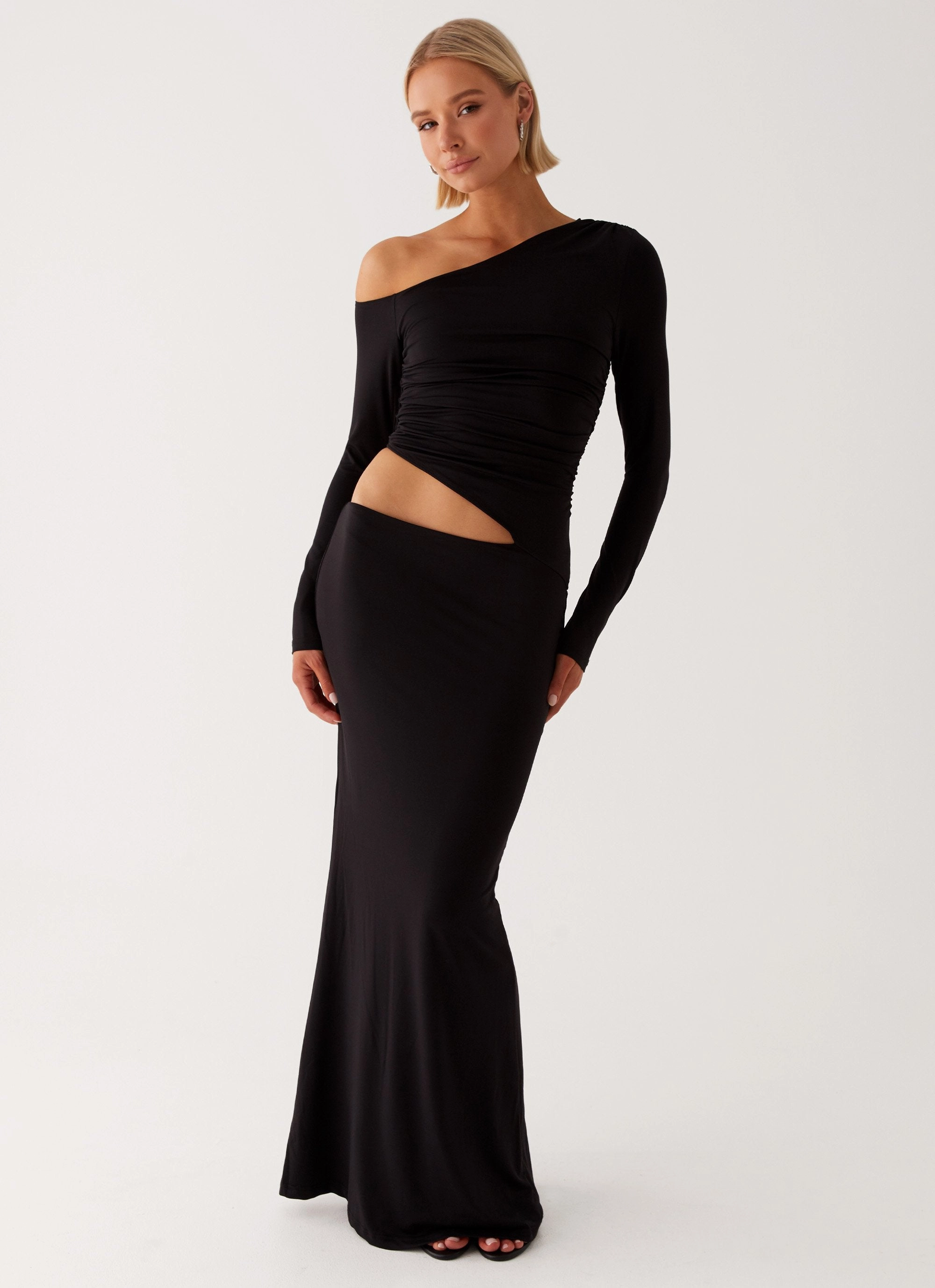 Good Vibrations Maxi Dress - Black Modern Movement