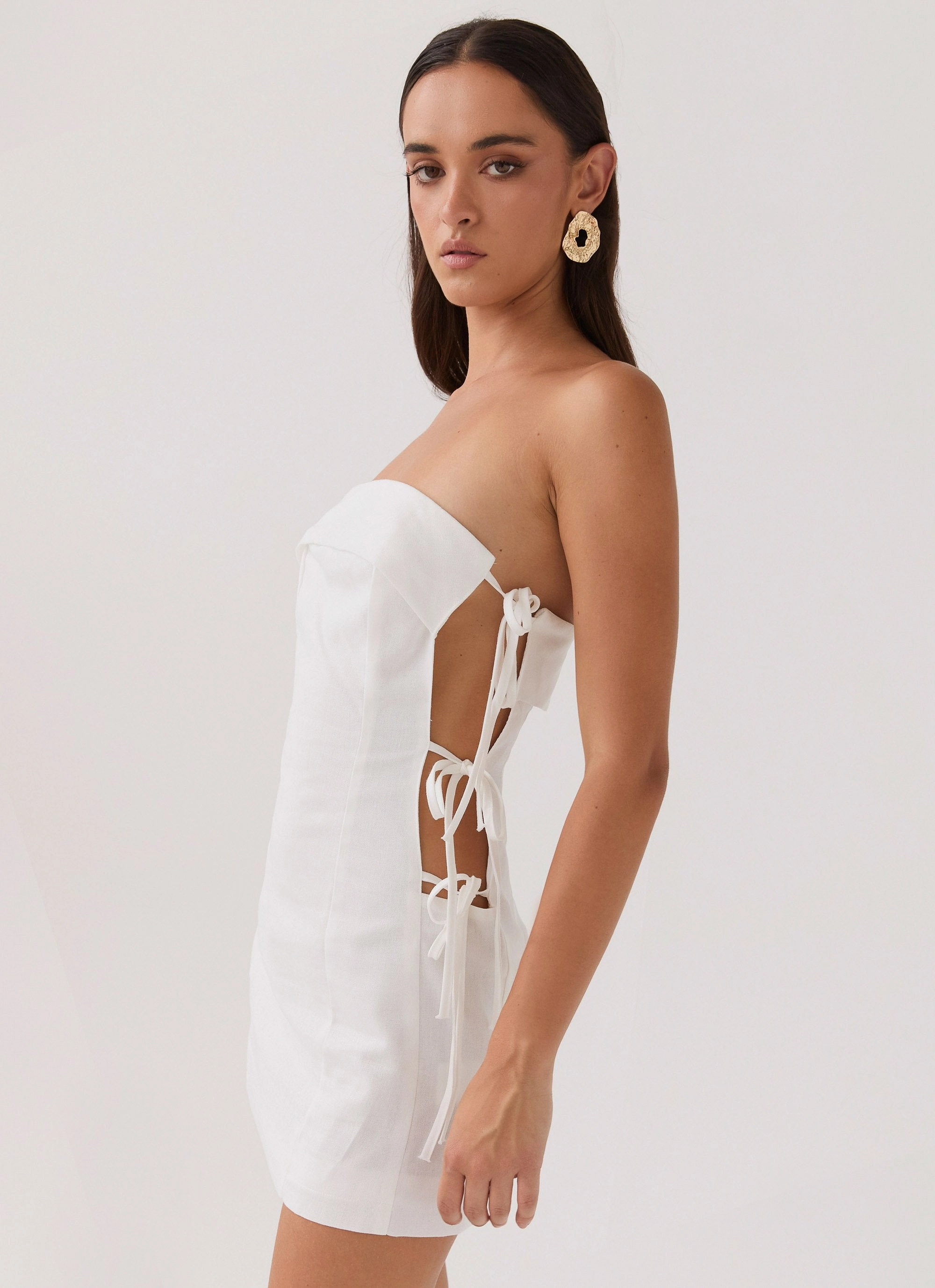 skin friendly Aura Tie Tube Dress - White