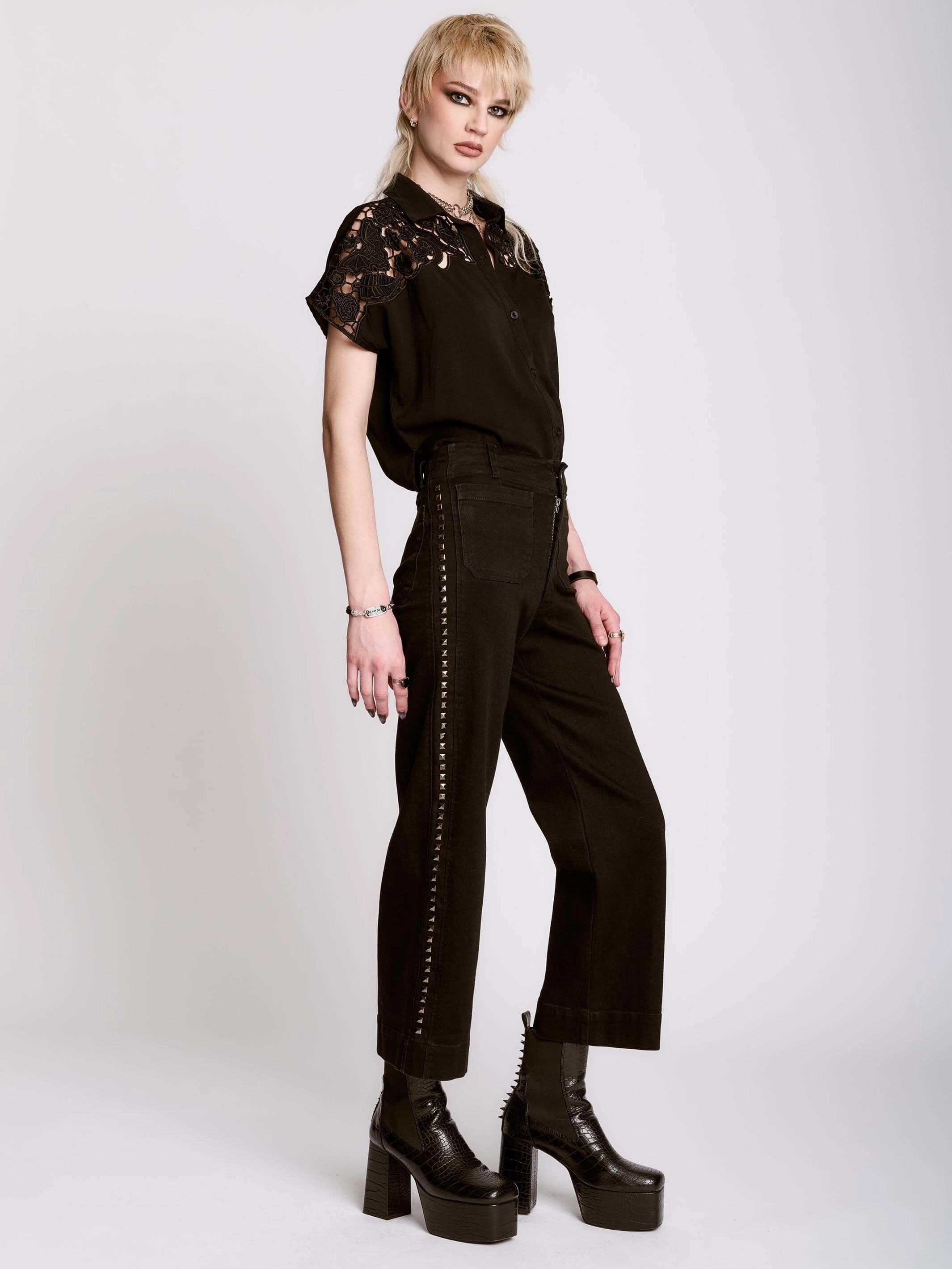 Endora Embroidered Blouse Soft Layering Quick Comfort Fit