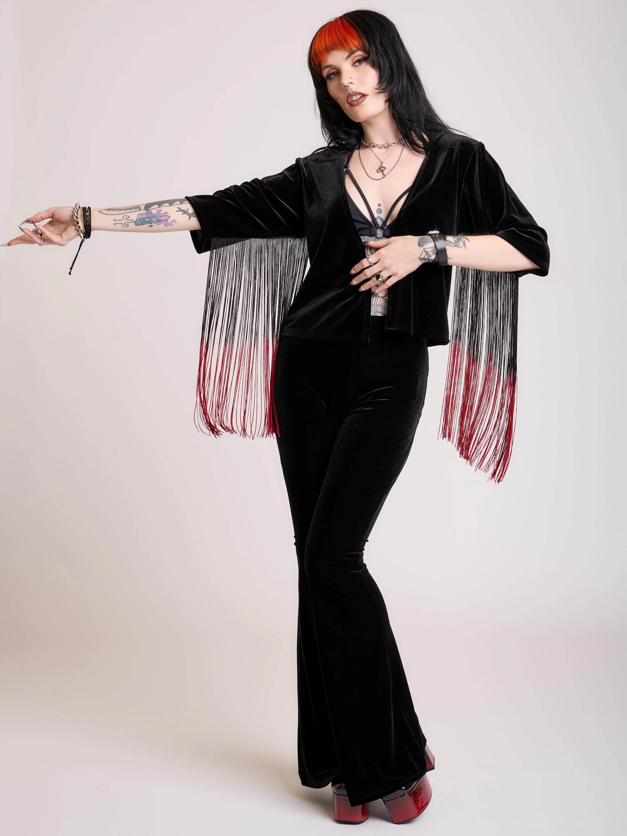 Stylish Hallway Dipped in Blood Cropped Kimono