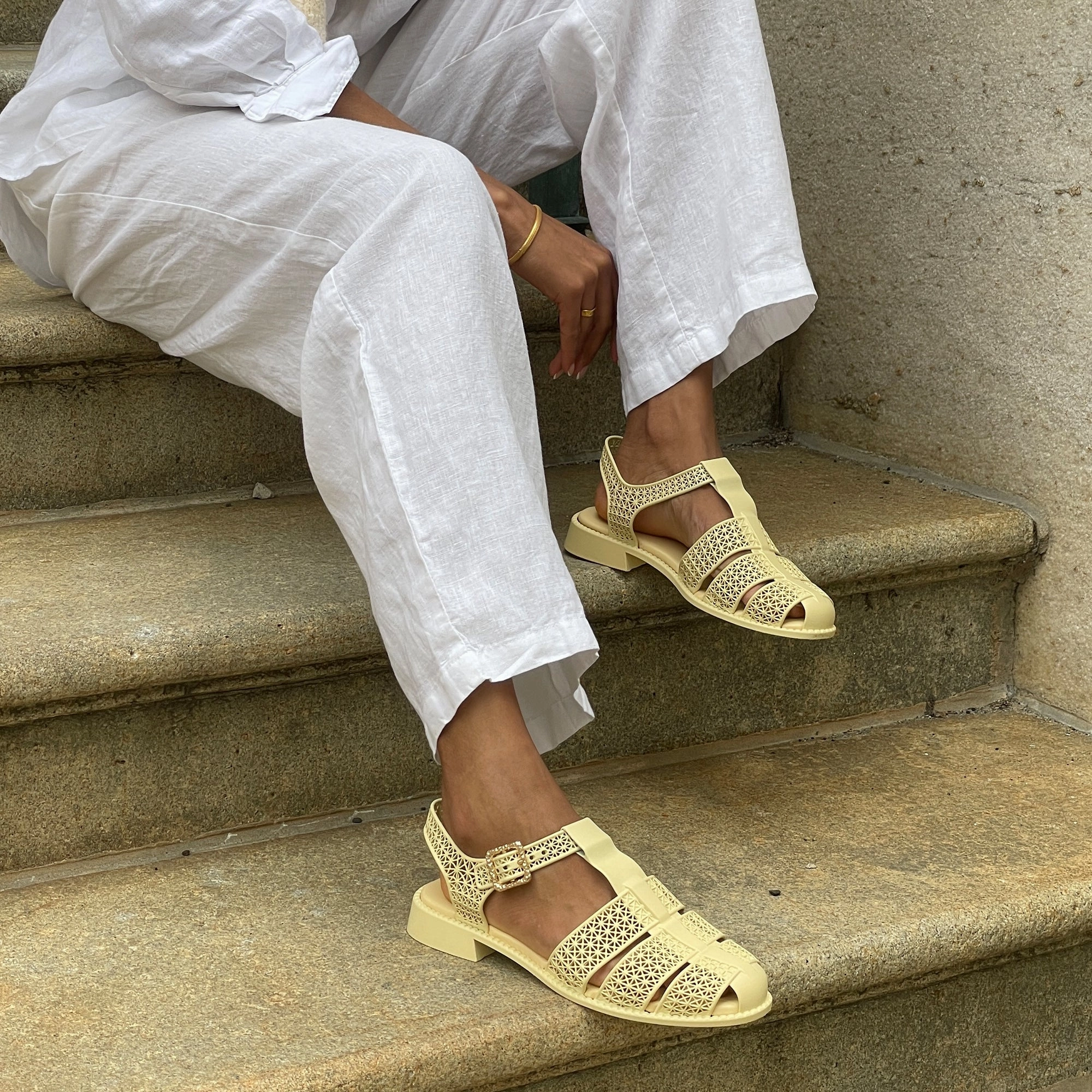 Torsion Stability Flexible Comfort HOLIS 3D SANDALS LT YELLOW