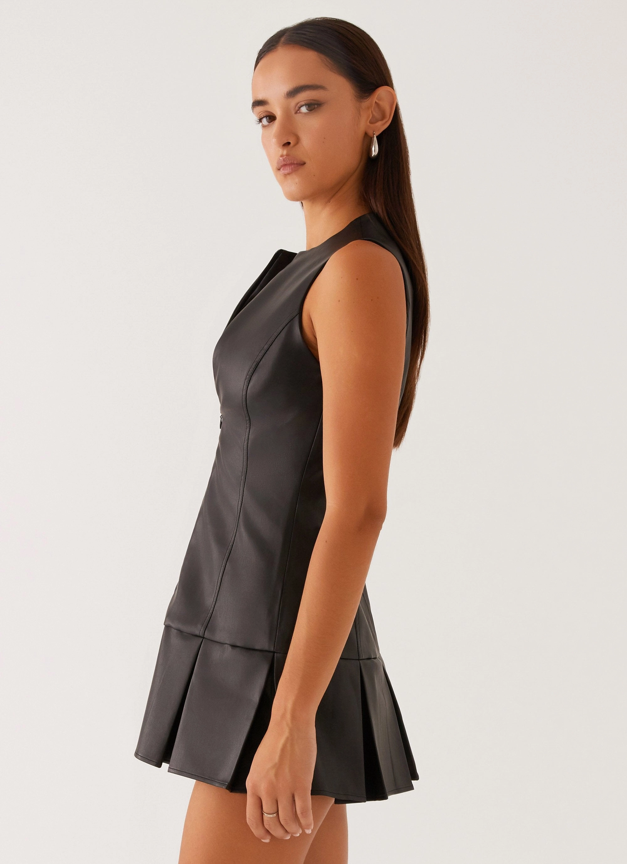 Flynn Mini Dress - Black Structured Fit Flowing Fit
