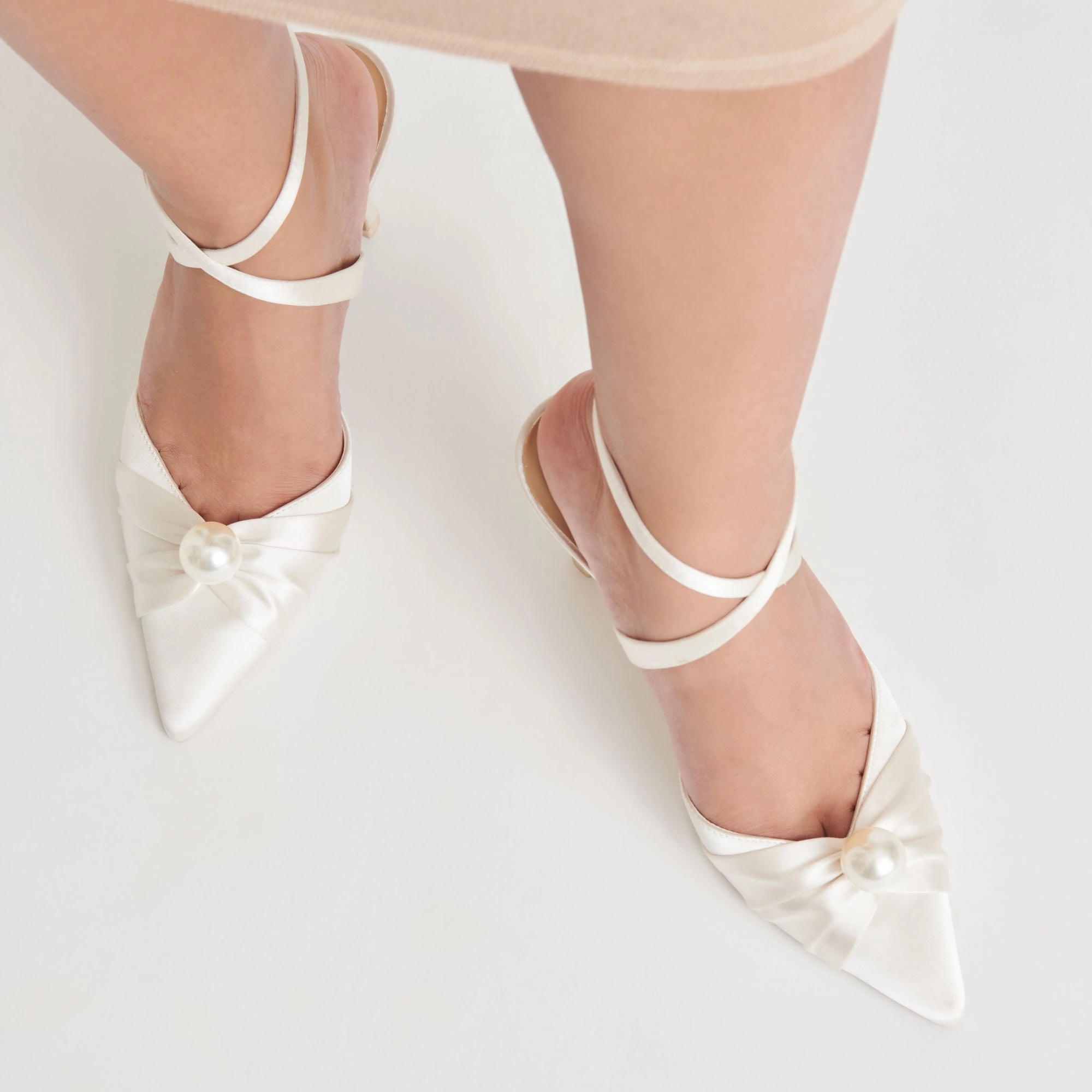 KAYSEY HEELS VANILLA SATIN Glam Mood Polished Design