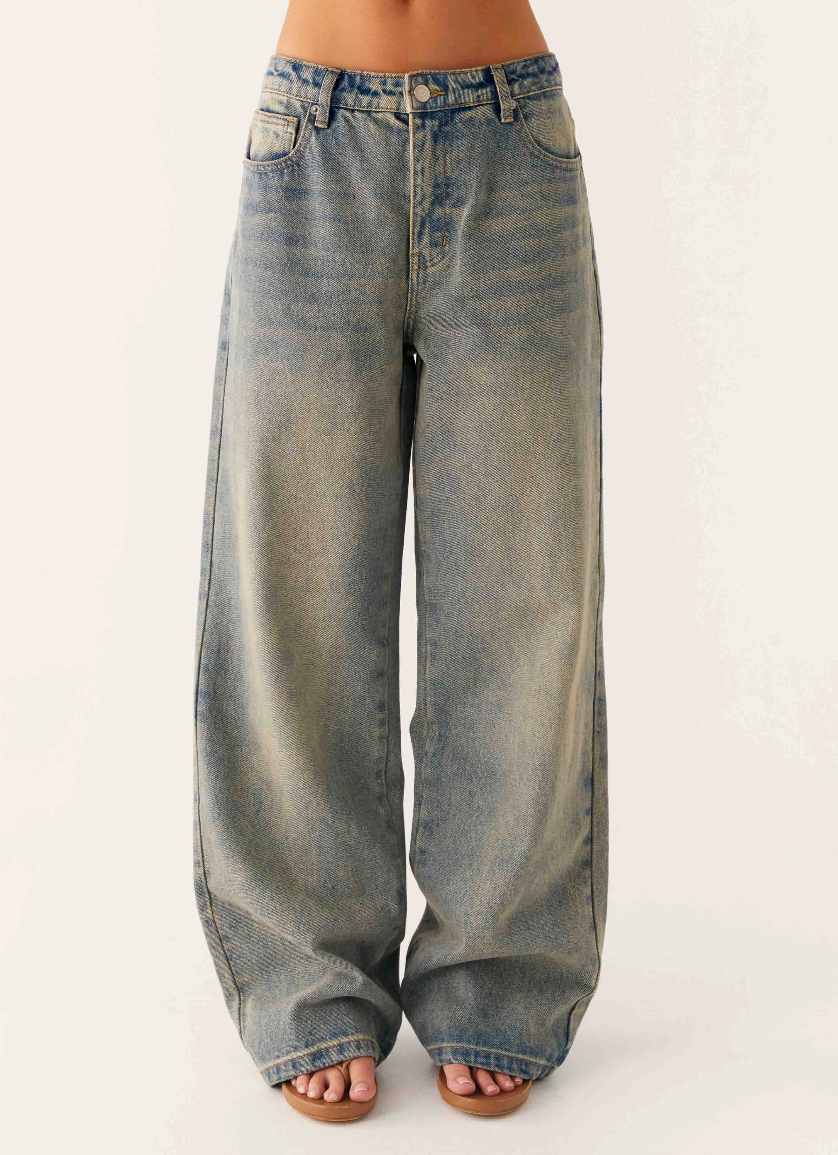 Artist Vibe Durable Keanna Low Rise Denim Jeans - Dirty Wash