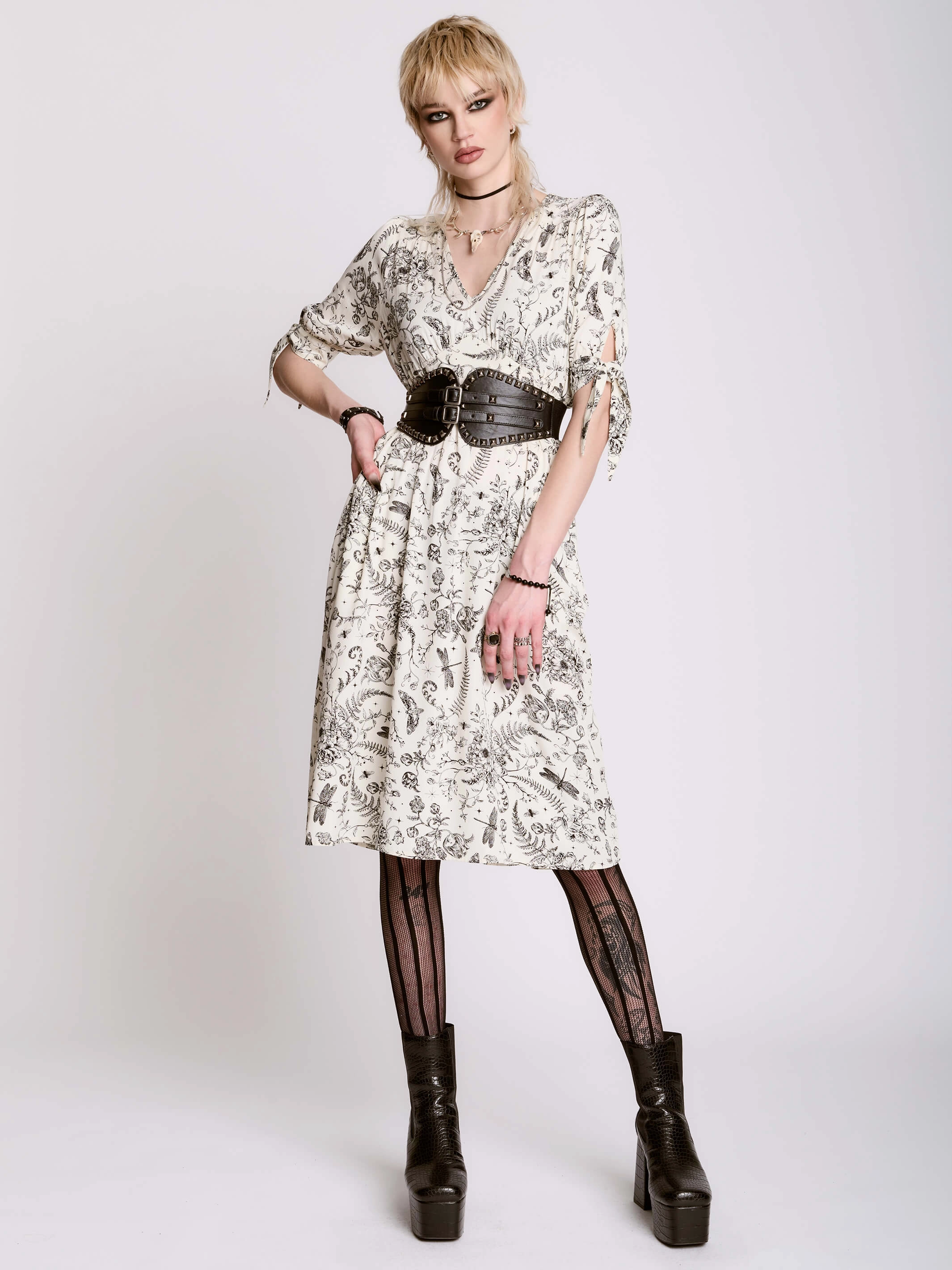 Lightweight Piece Flower Soft Ivory Victorian Dress