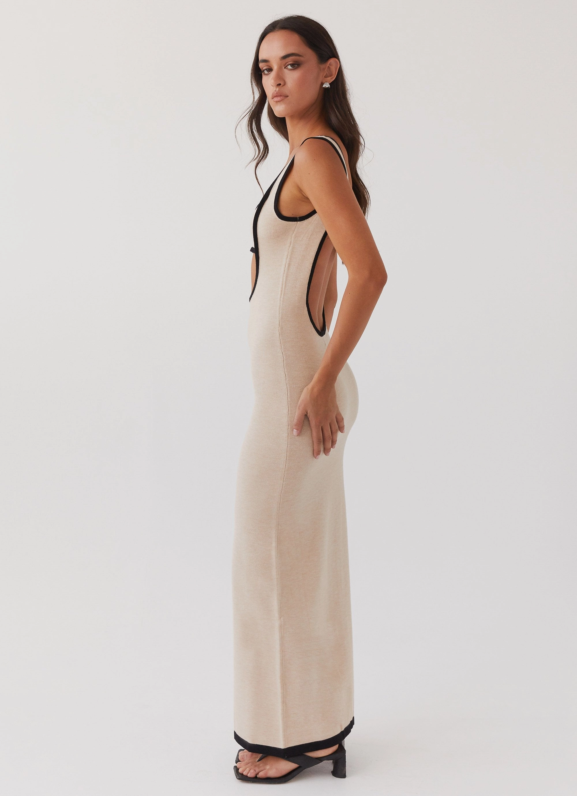 Lost In Paris Knit Maxi Dress - Tapioca Light Shape Pure Look