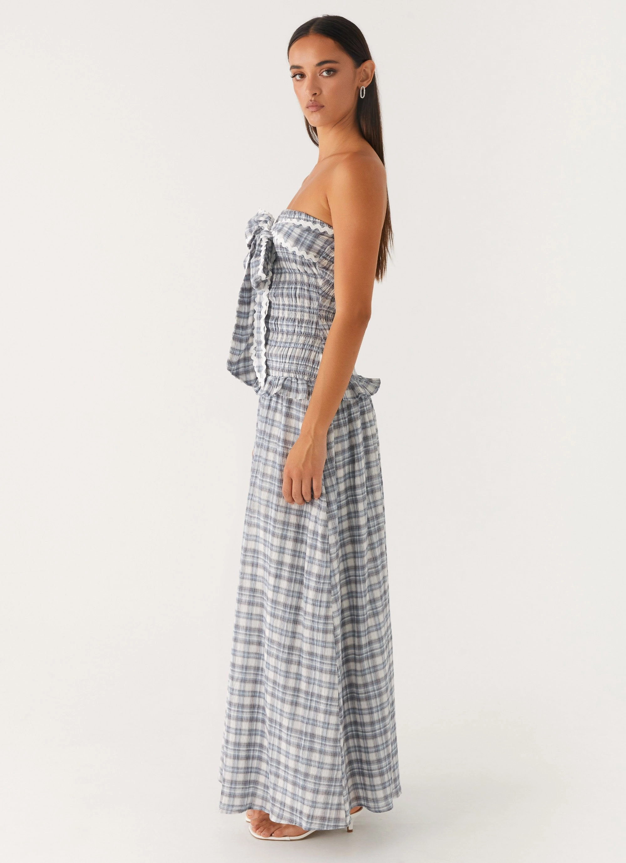 Feminine Look Malia Shirred Maxi Dress - Blue Grey Check