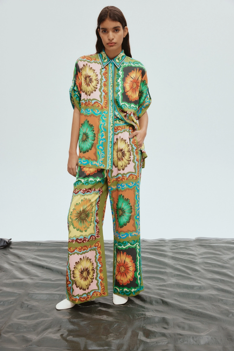 Casual Sophistication Disco Daisy Shirt