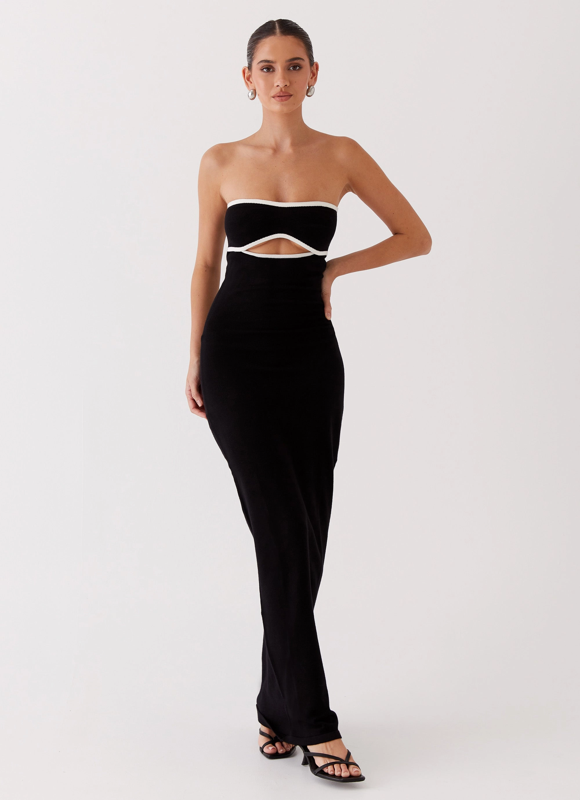 When In Rome Knit Maxi Dress - Black Feminine Comfort