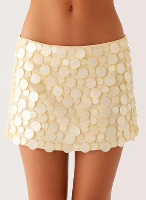 Non Restrictive Movie Star Mini Skirt - Yellow